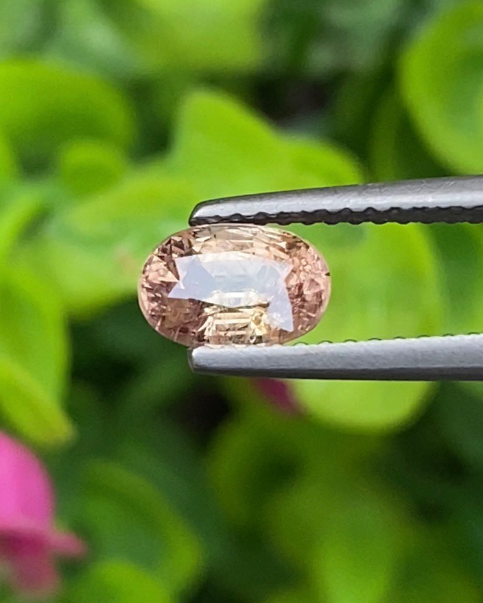 พลอย คัลเลอร์เชนจ์ แซฟไฟร์ Color Change Sapphire 1.19 กะรัต (Cts.) ดิบ พร้อมใบเซอร์ พลอยแท้ อัญมณีมงคลประจําวันเกิด เครื่องประดับพลอย