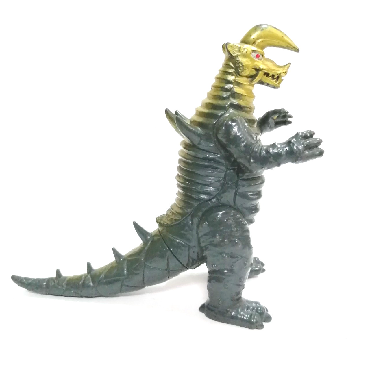 ซอฟ 6นิ้ว สัตว์ประหลาด แบล็คคิงส์ จาก อุลตร้าแมนแจ๊ค BANDAI 1982 JAPAN รุ่นตัวพ่นทอง สภาพดี มีรอยสีถลอกบ้าง