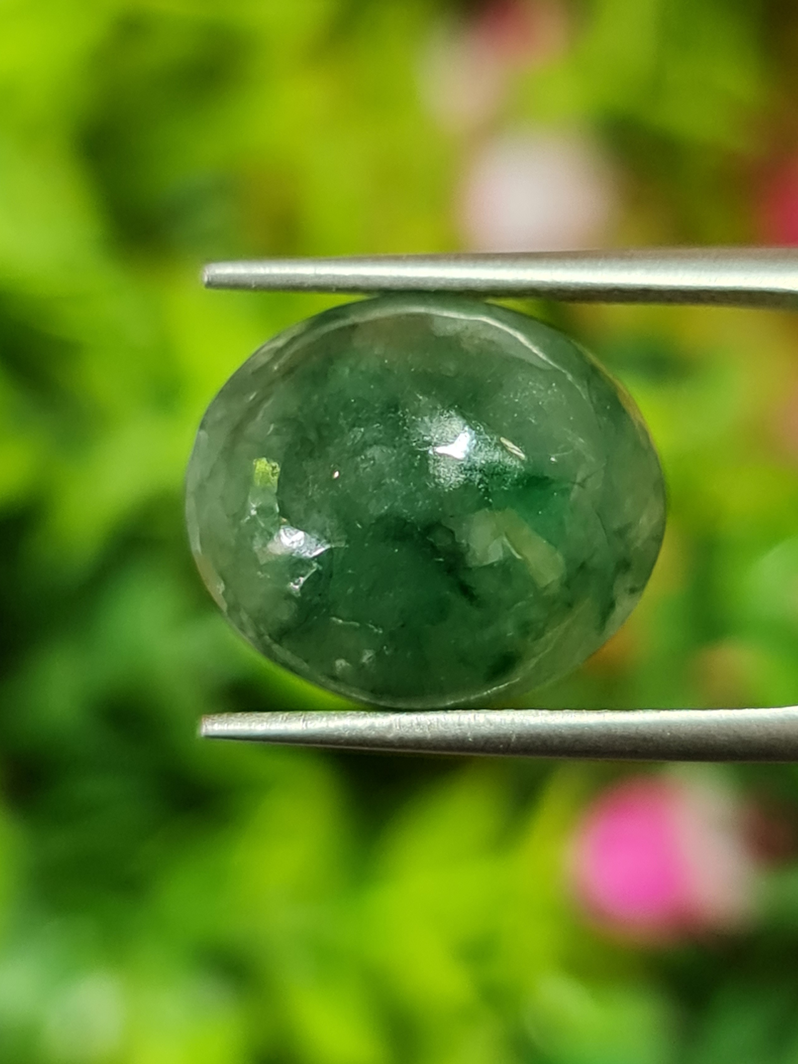 หยกพม่าเจียรนัย (Burmese jade ) 8.84 กะรัต หยกแท้ อัญมณีมงคลประจําวันเกิด เครื่องประดับหยก
