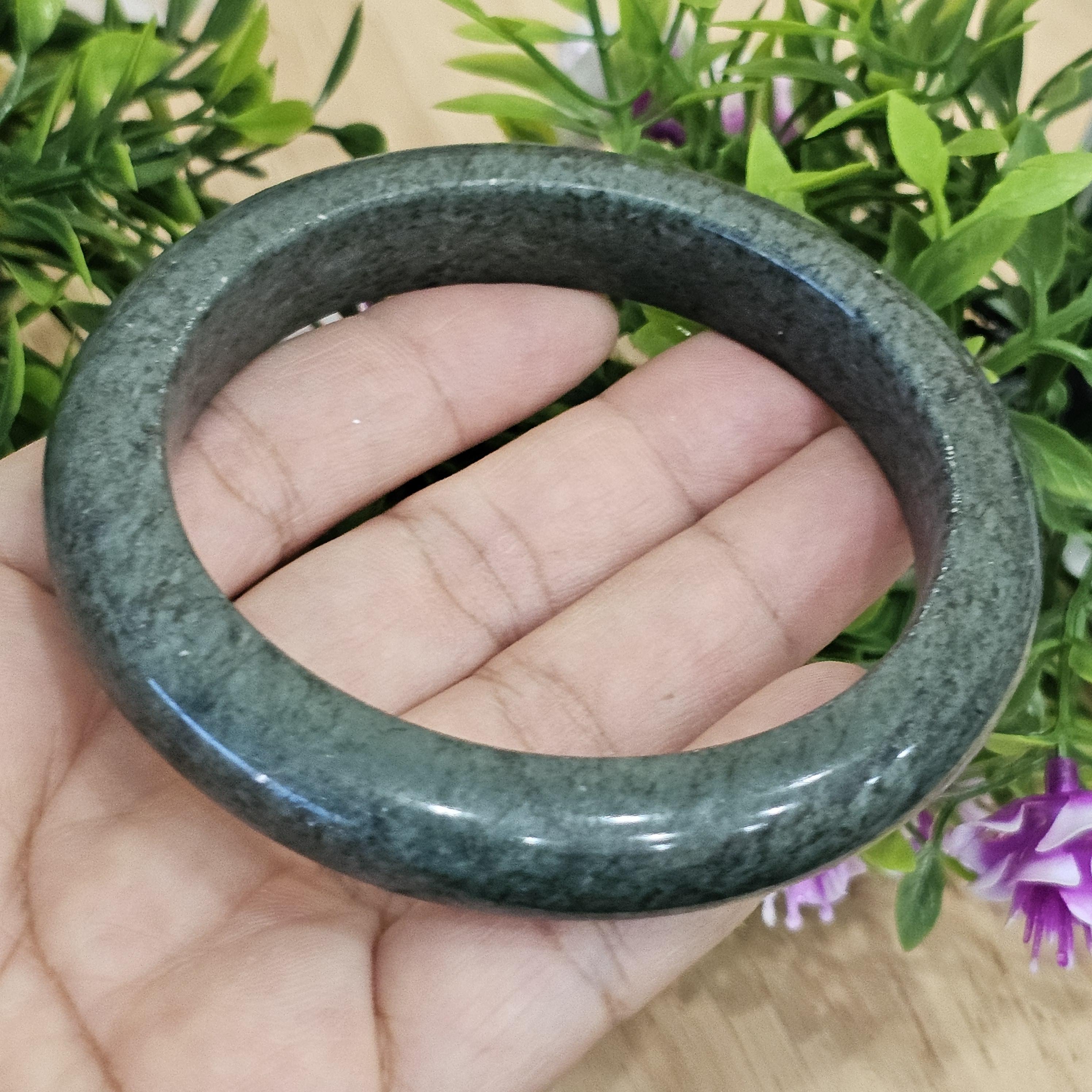 หยก พม่า แท้ Jade กำไลหยก (Jadeite bracelet) พม่า (Myanmar) 64.3 มม.