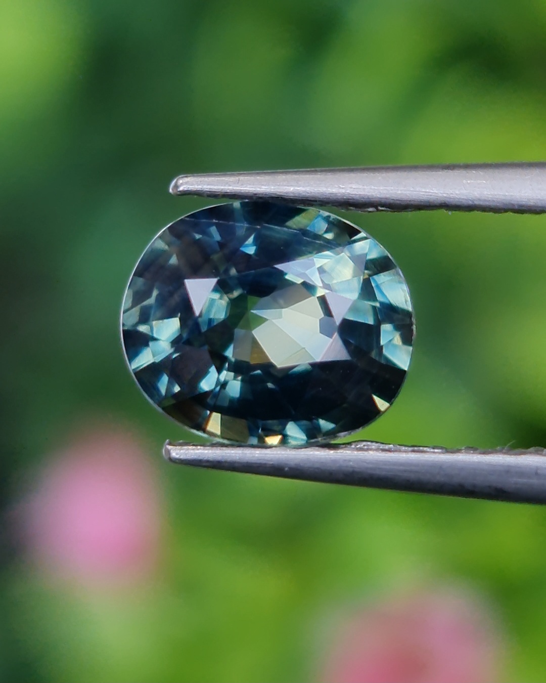 พลอย แซฟไฟร์ 3 สี Tri-Color Sapphire 1.29 กะรัต (Cts.) ดิบ (Unheated) พลอยแท้ อัญมณีมงคลประจําวันเกิด เครื่องประดับพลอย