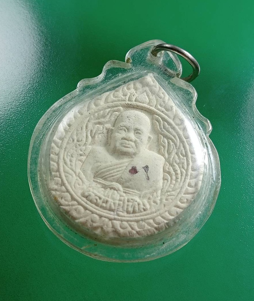 ผ2976 พระผง หลวงปู่ทิม วัดพระขาว จ.อยุธยา รุ่นเสาร์5 ปี2540