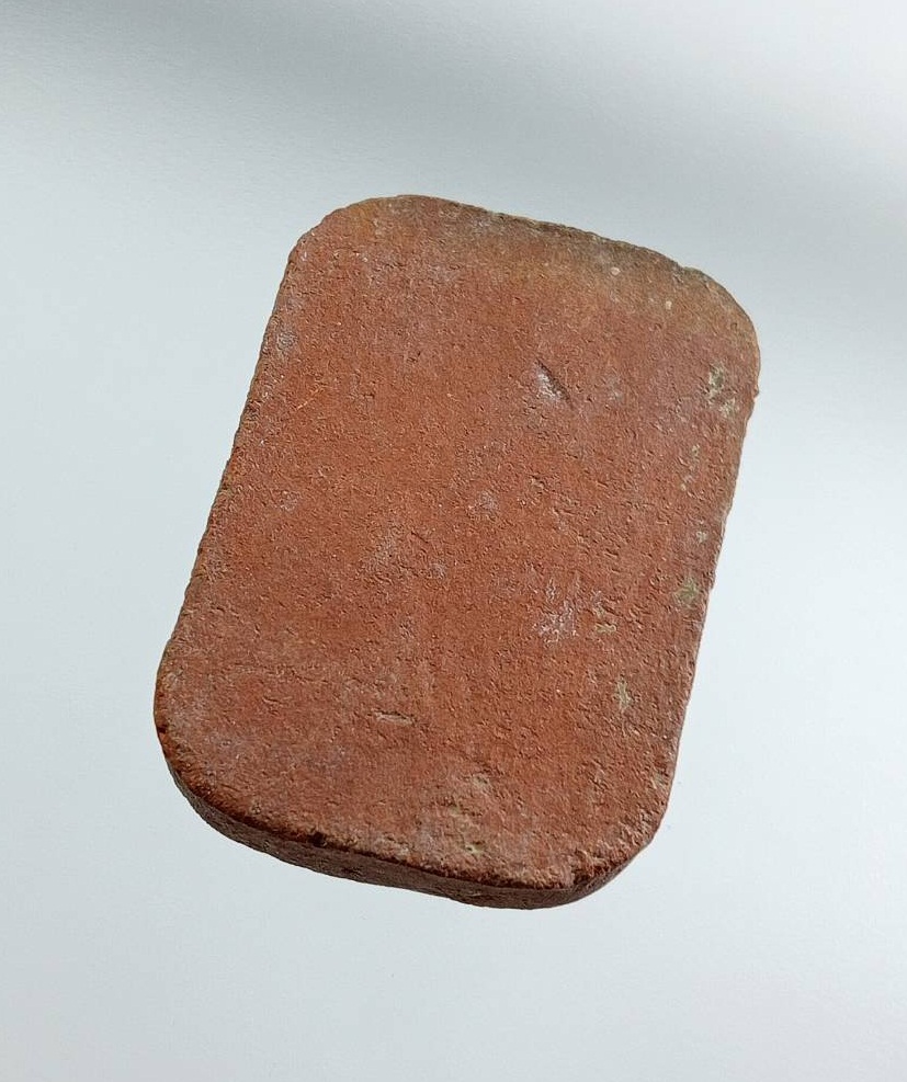 ผ3221 พระพิมพ์ หลวงพ่อปาน วัดบางนมโค ทรงครุฑ ไม่ทราบที่