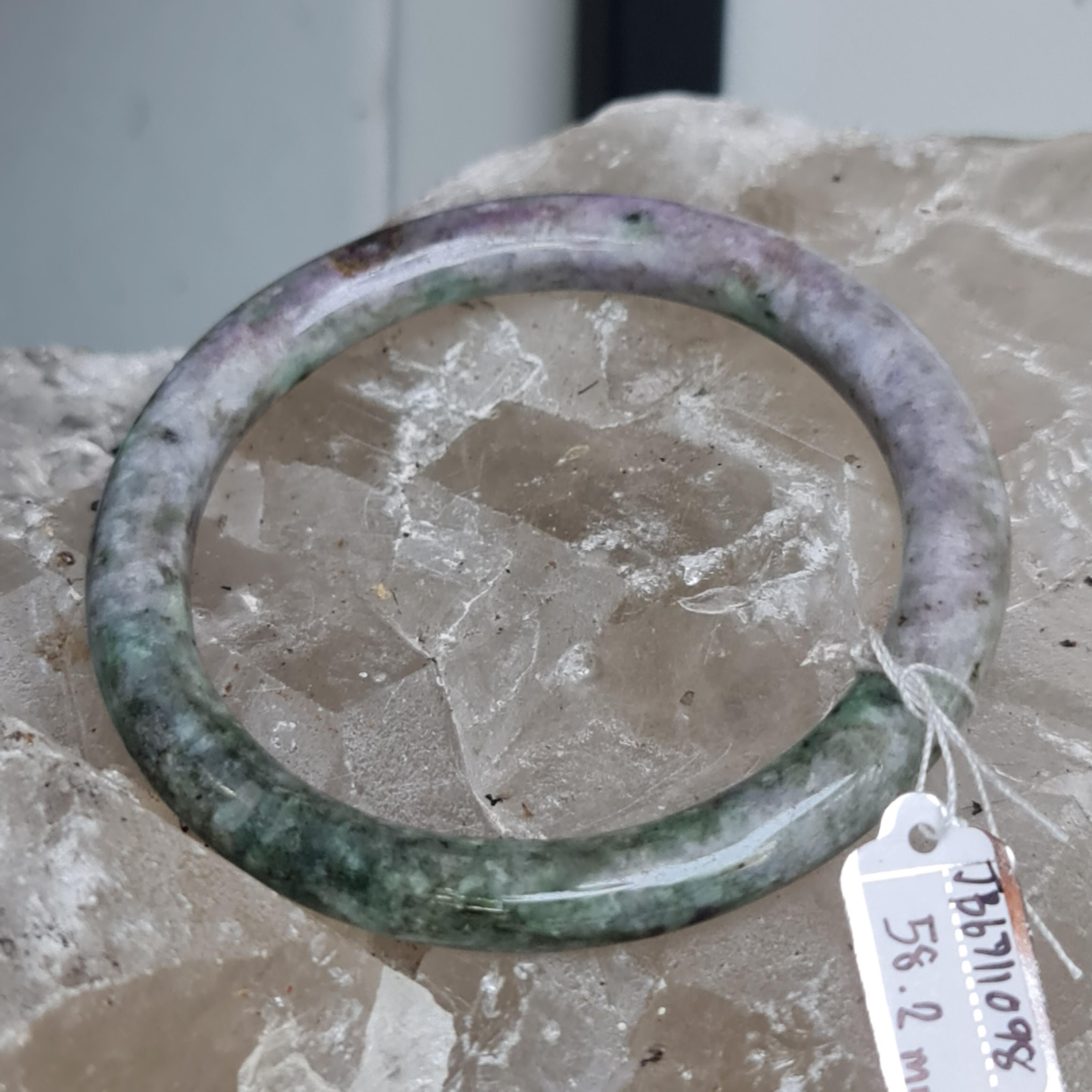 JB6711098 หยก พม่า แท้ Jade กำไลหยก 58.2 มม. (Jadeite bracelet) พม่า (Myanmar)