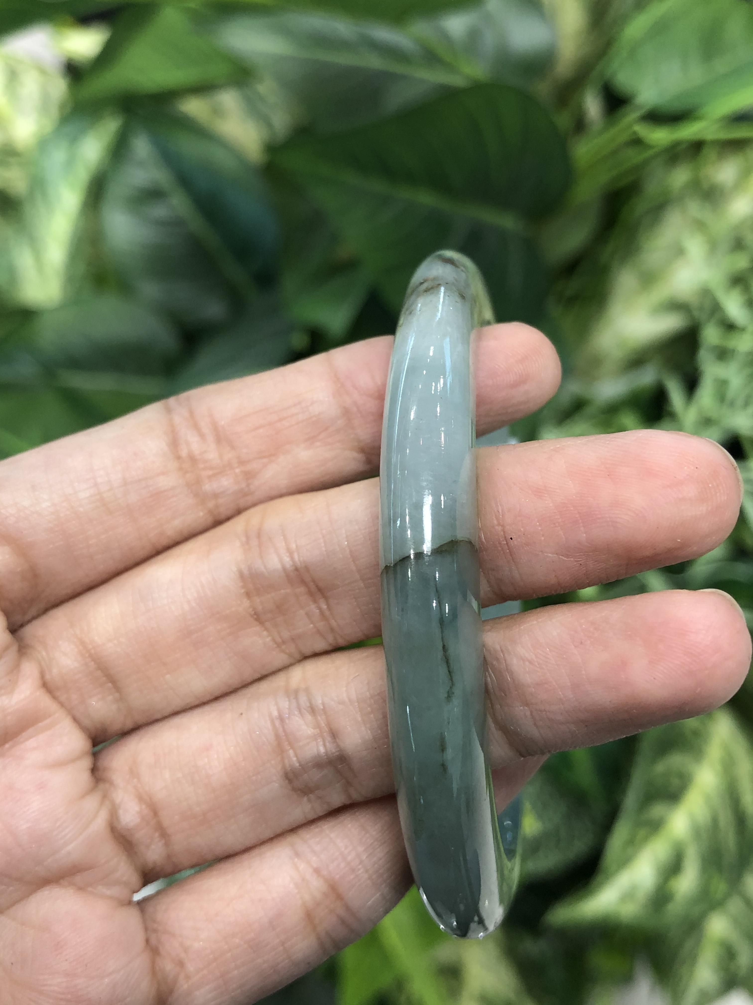 J05C0036 หยก พม่า แท้ Jade กำไลหยก 56.9 มม. (Jade bracelet) พม่า (Myanmar)