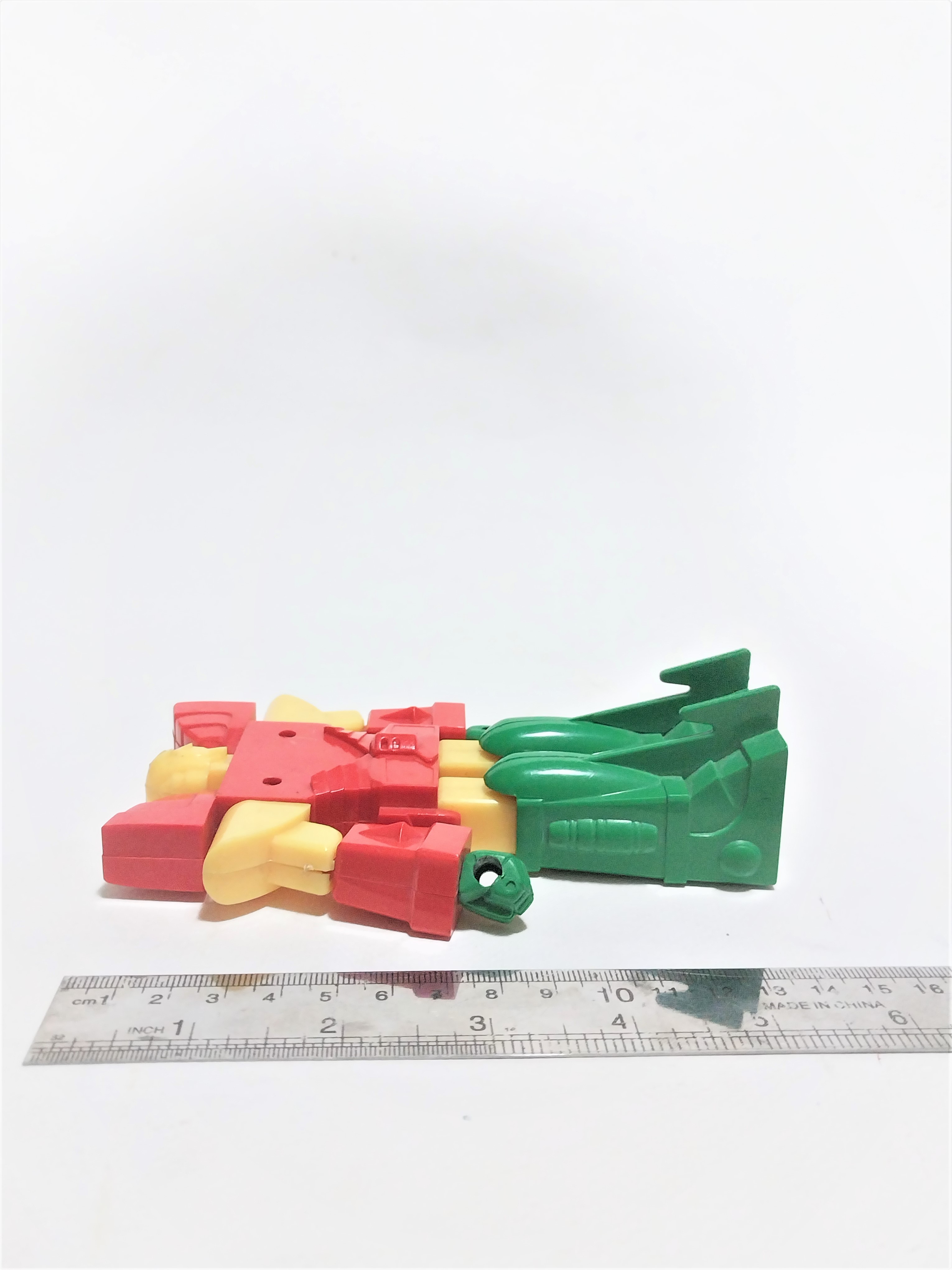 หุ่นยนต์พลาสติกเรโทร **ของมีตามภาพ