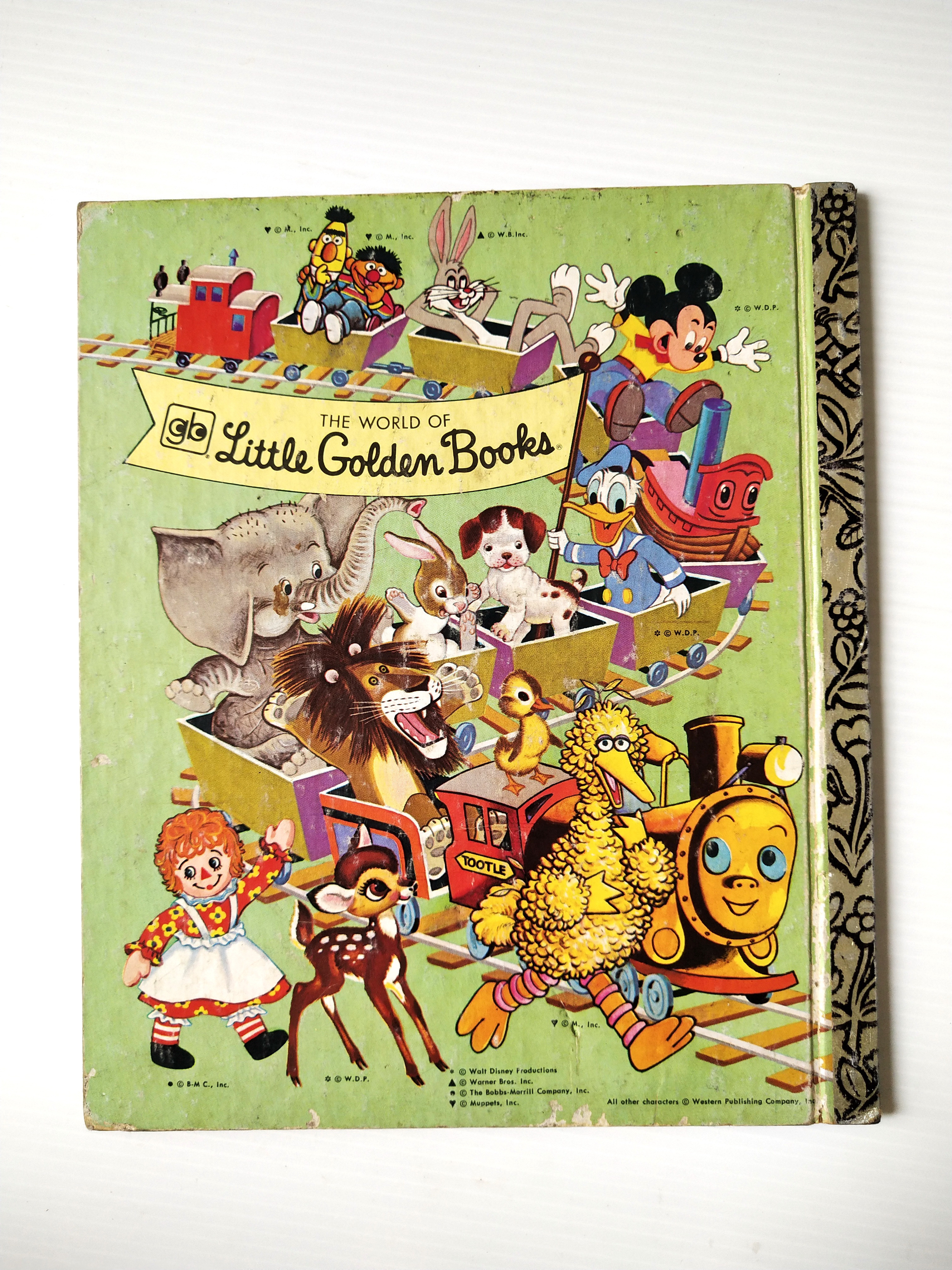 หนังสือภาพสวย **มีตำหนิ โปรดตรวจสอบทุกภาพ ฉบับภาษาอังกฤษ A little golden book, A child's Garden of Verses โดย Robert Louise Stevenson selected and Illustrated by Eloise Wilkin