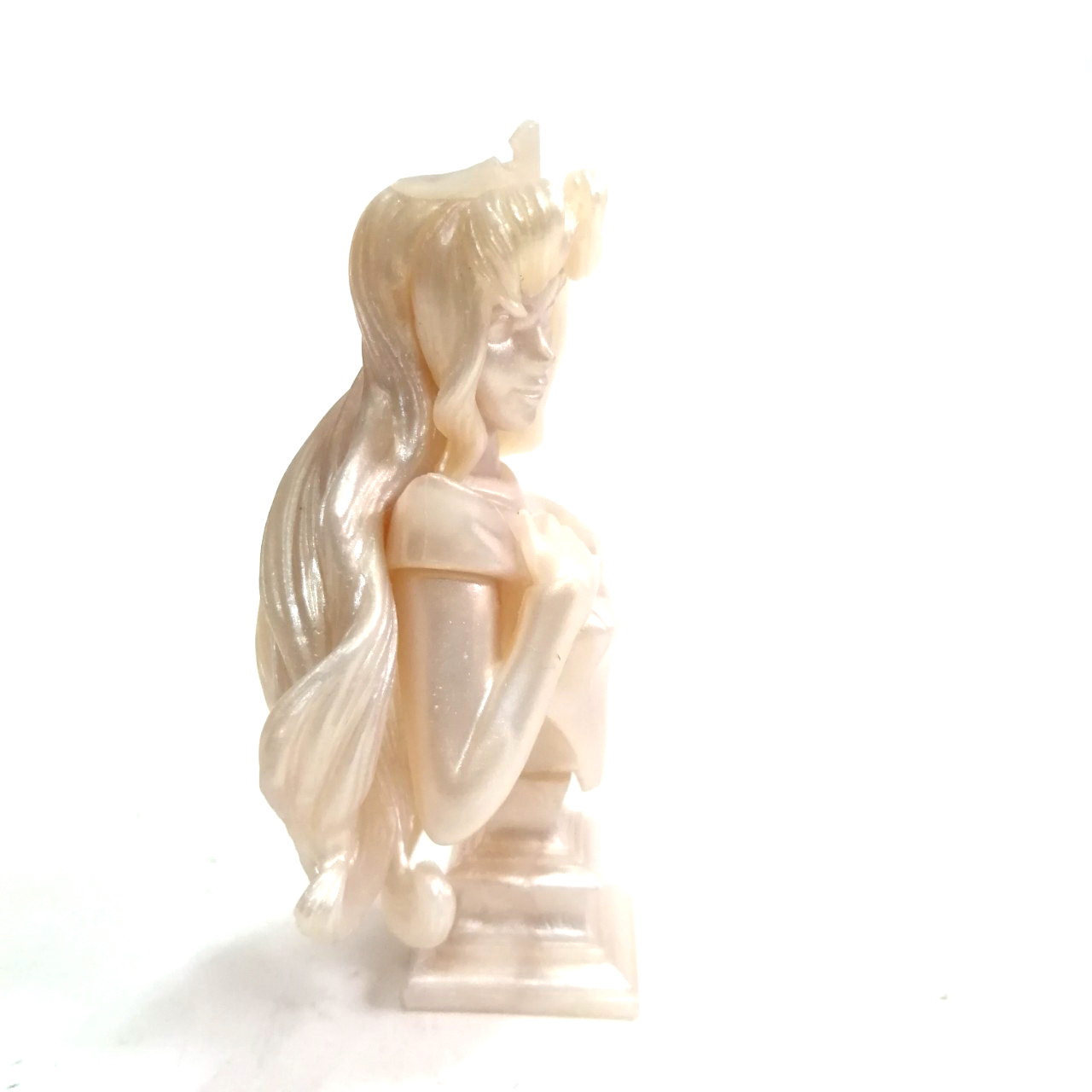 กาชาปอง รูปปั้น bust ครึ่งตัว เจ้าหญิงดีสนีย์ สีมุก เจ้าหญิงออโรร่า (เจ้าหญิงนิทรา) สภาพดี ของมีใบปิดตามภาพ