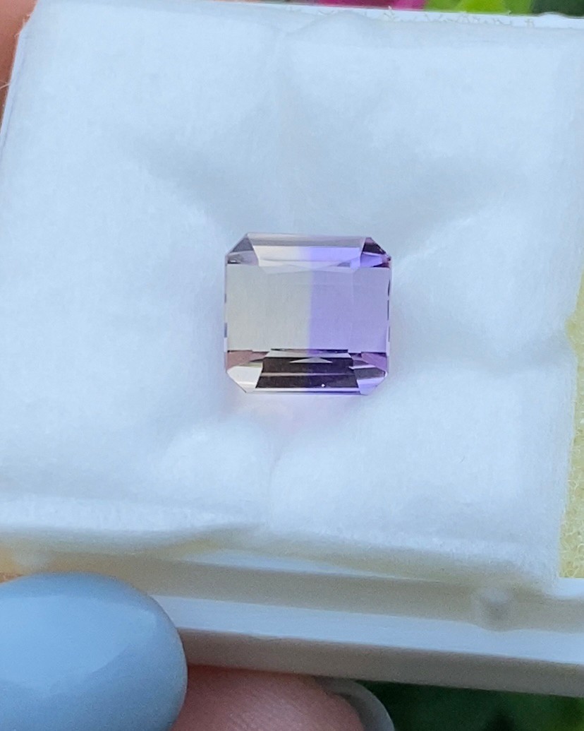 พลอย อเมทริน Natural Ametrine 4.32 กะรัต (Cts.)