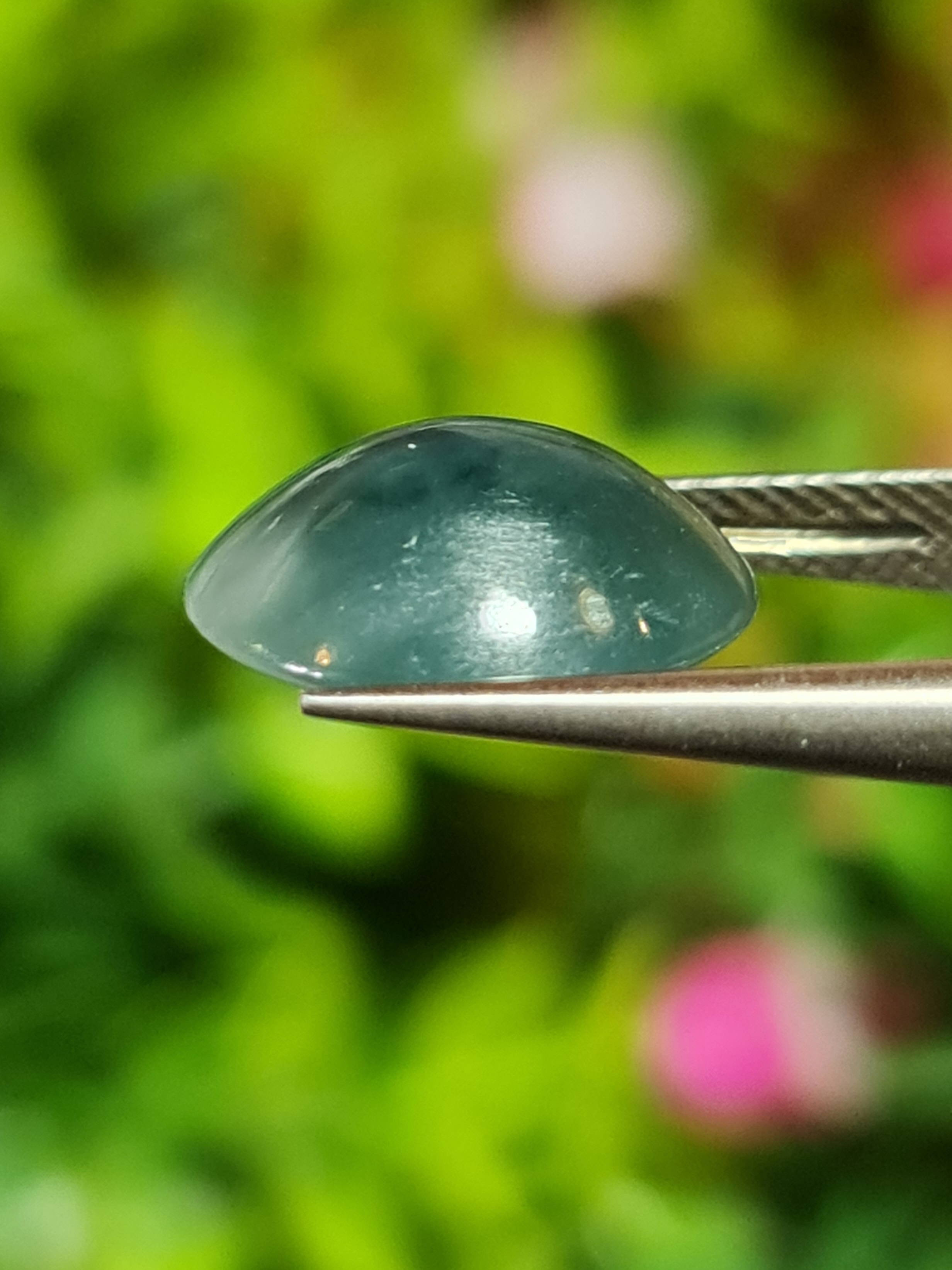 หยกพม่าเจียรนัย (Burmese jade ) 6.20 กะรัต หยกแท้ อัญมณีมงคลประจําวันเกิด เครื่องประดับหยก