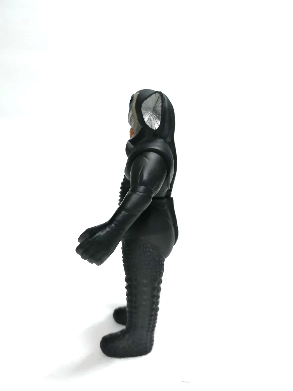 ซอฟ 4 นิ้ว มนุษย์ดาวเมฟิรัส จากอุลตร้าแมน รุ่นตัวใสสีดำ มือสองสภาพดีมีรอยบ้าง