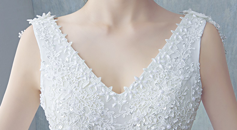 ชุดแต่งงาน แขนกุด ทรงหางปลา เชือกผูกหลัง