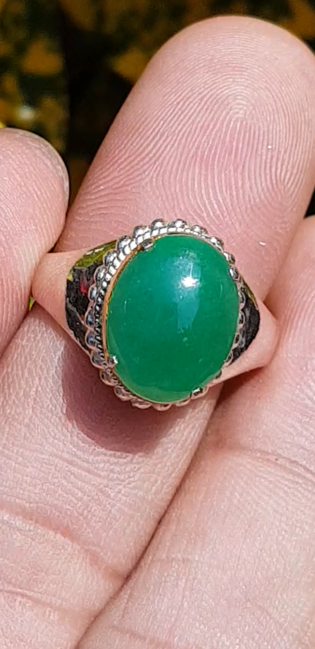 หยก พม่า แท้ Jade แหวนหยก 翡翠戒指 (Jadeite ring) 2.59 กะรัต (Cts.) ดิบ ไม่ผ่านการปรับปรุง (Type A) พม่า (Myanmar)