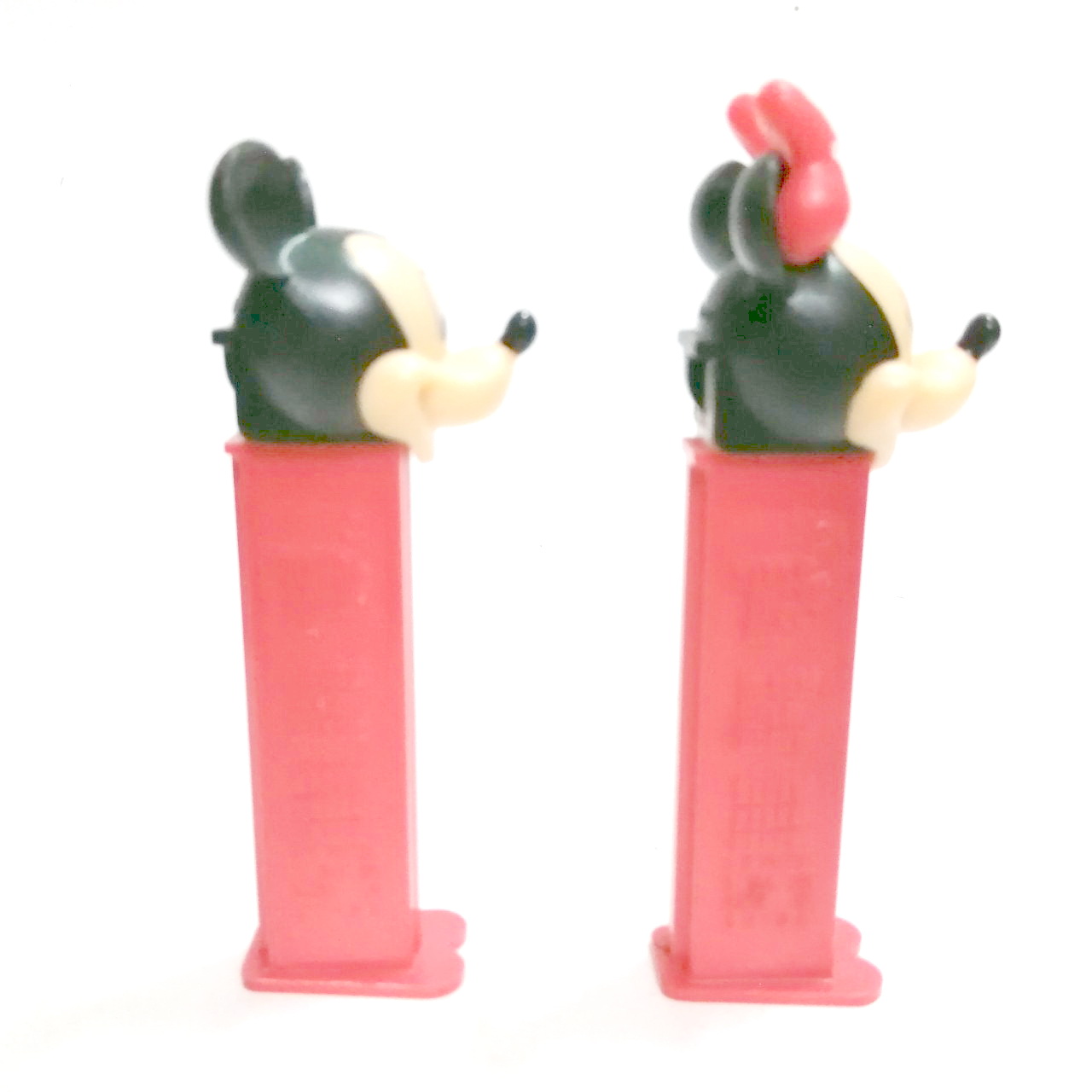 ของสะสม กล่องใส่ขนมเพซ :-มิกกี้เม้าส์ ,มินนี่เม้าส์ Pez dispenser :Micky Mouse, Minnie Mouse ***ไม่มีขนม มีรอยบ้าง