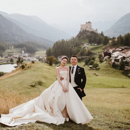 ชุดแต่งงาน เกาะอก หางยาว