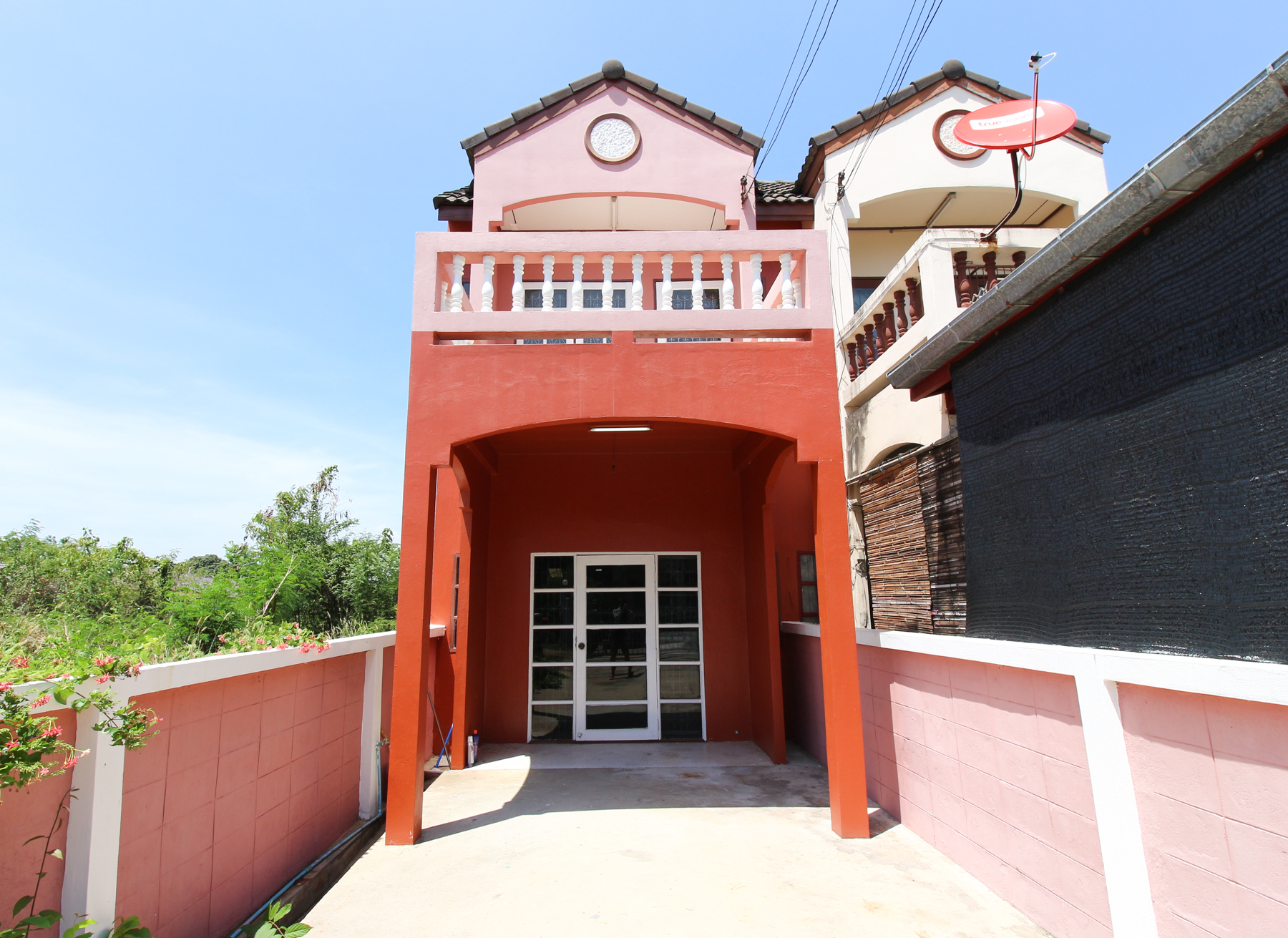 ทาวน์เฮ้าสภาพดีใกล้โรงเรียนวิสุทธิ