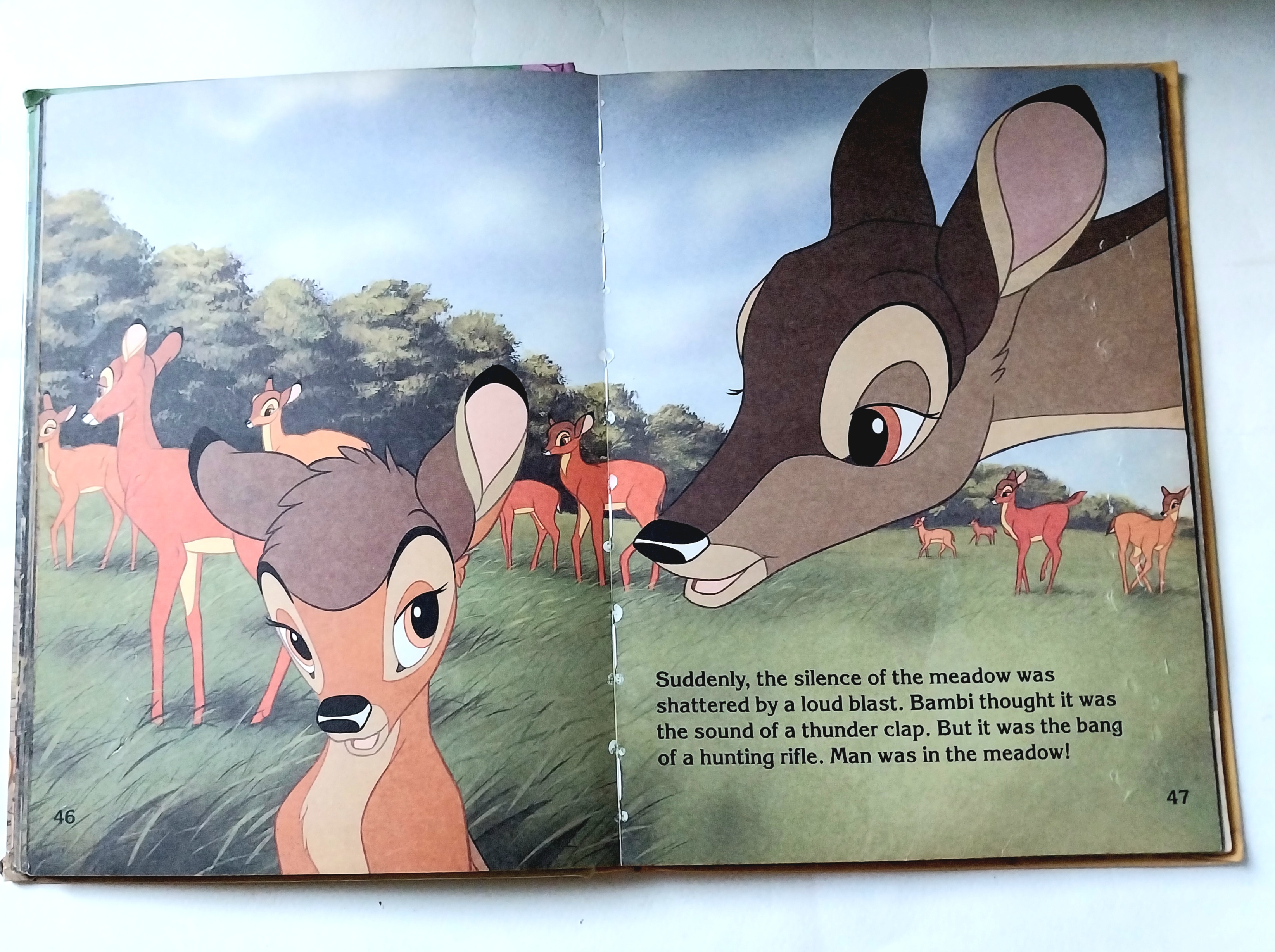 มีหลายภาพ*** มีตำหนิทั้งเล่ม โปรดดูทุกภาพ, หนังสือปกแข็งภาพสวยเรื่องราวน่ารัก** ภาษาอังกฤษ แบมบี้ Bambi จากดิสนีย์ Memorable Movie Stories