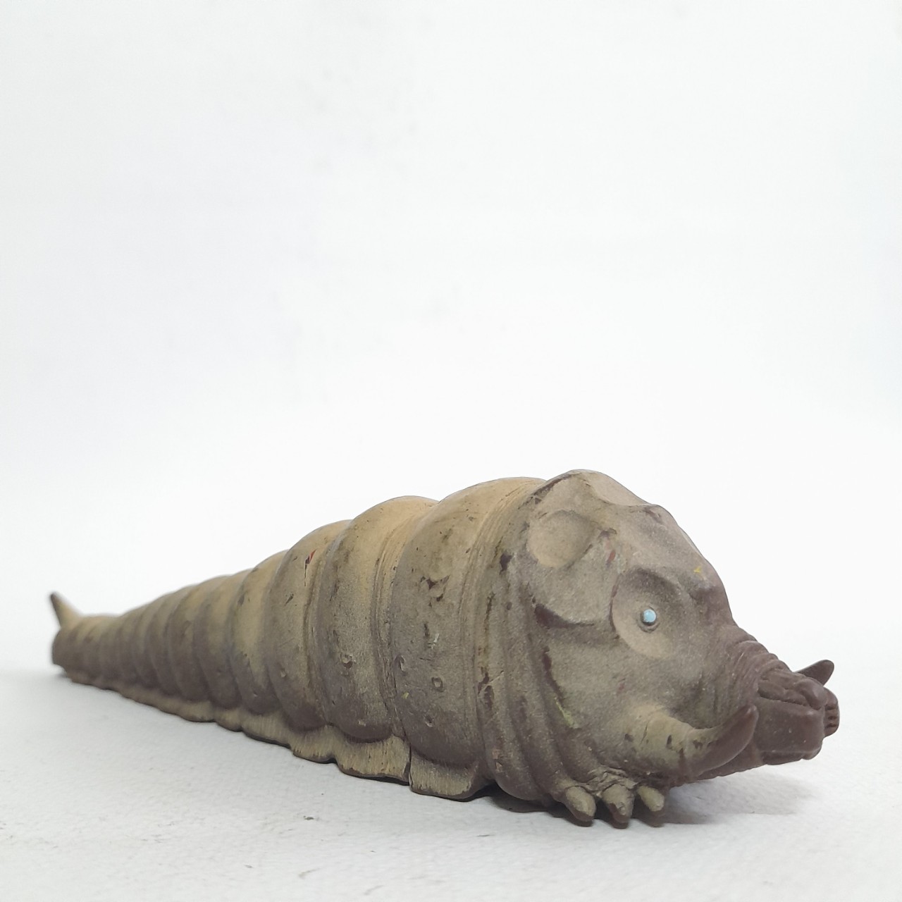 มีหลายภาพ,ซอฟขนาด 7 นิ้ว หนอนตัวอ่อน มอธร่า ตัวสีอ่อน bandai 1996 ขนาดตามรูป มือสองสภาพดี หายาก ไม่พบบ่อย