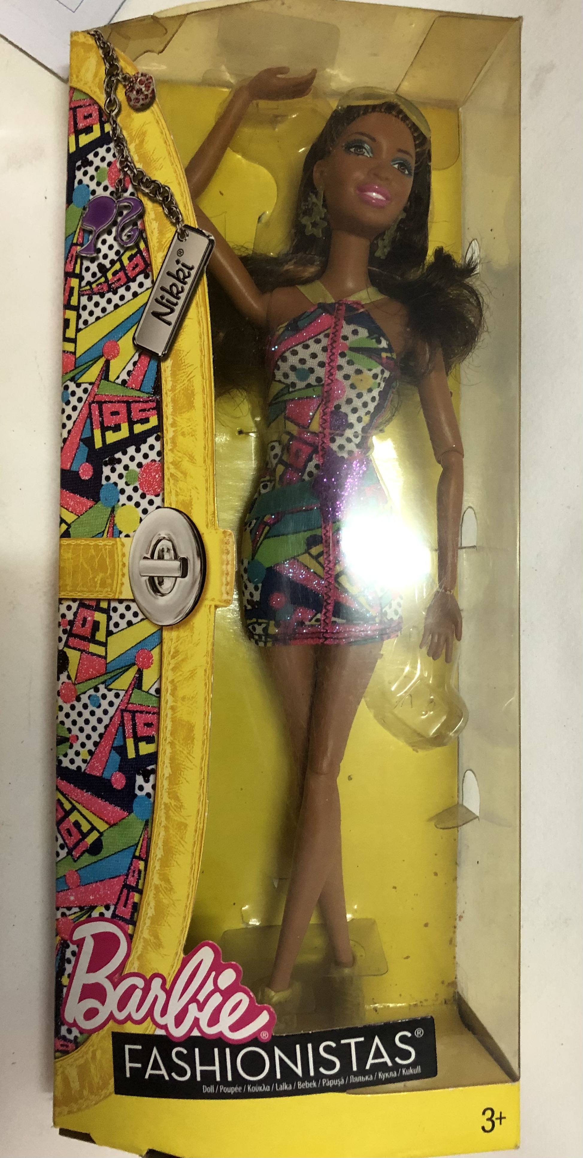 มือ1 เก่าเก็บในกล่อง ตุ๊กตาบาร์บี้ข้อต่อผิวเข้ม