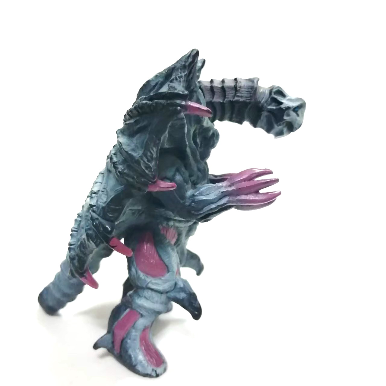 ซอฟ4นิ้ว ไซโซเมซาร์ป ศัตรูของอุลตร้าแมนไกอา มือสองสภาพดีมีรอยบ้าง