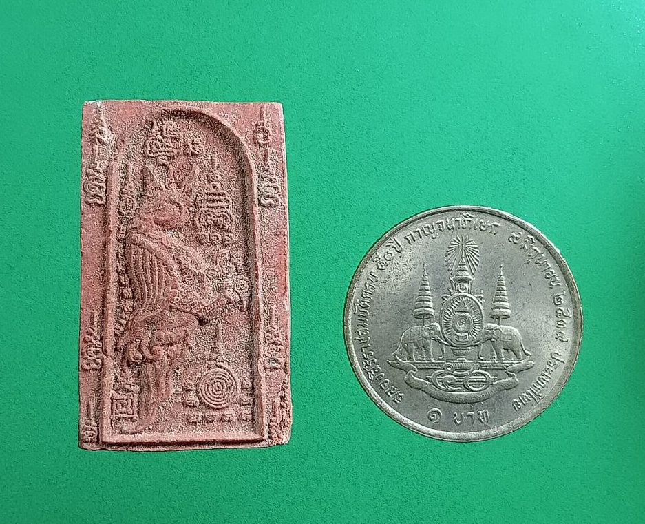 ผ2930 พระผงสาริกา พระครูชุมพลวุฒิกร วัดชุมพลนิกายาราม จ.อยุธยา