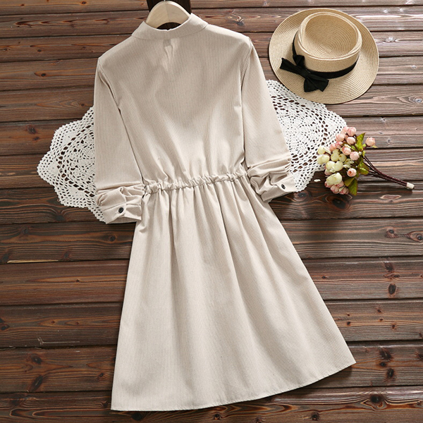 เดรสเชิ้ตแขนยาว เอวผูกจั๊ม แต่งปักแมวสไตล์วินเทจ (12315LM)