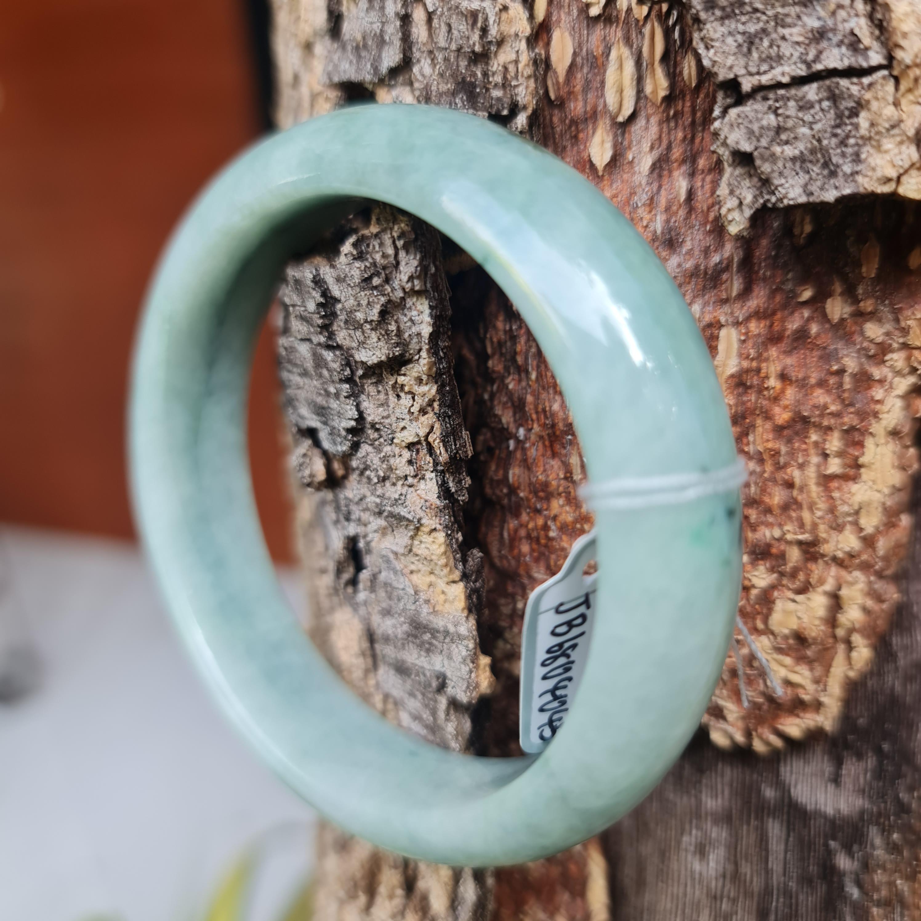 JB6804045 หยก พม่า แท้ Jade กำไลหยก 57.4 มม. (Jadeite bracelet) พม่า (Myanmar)