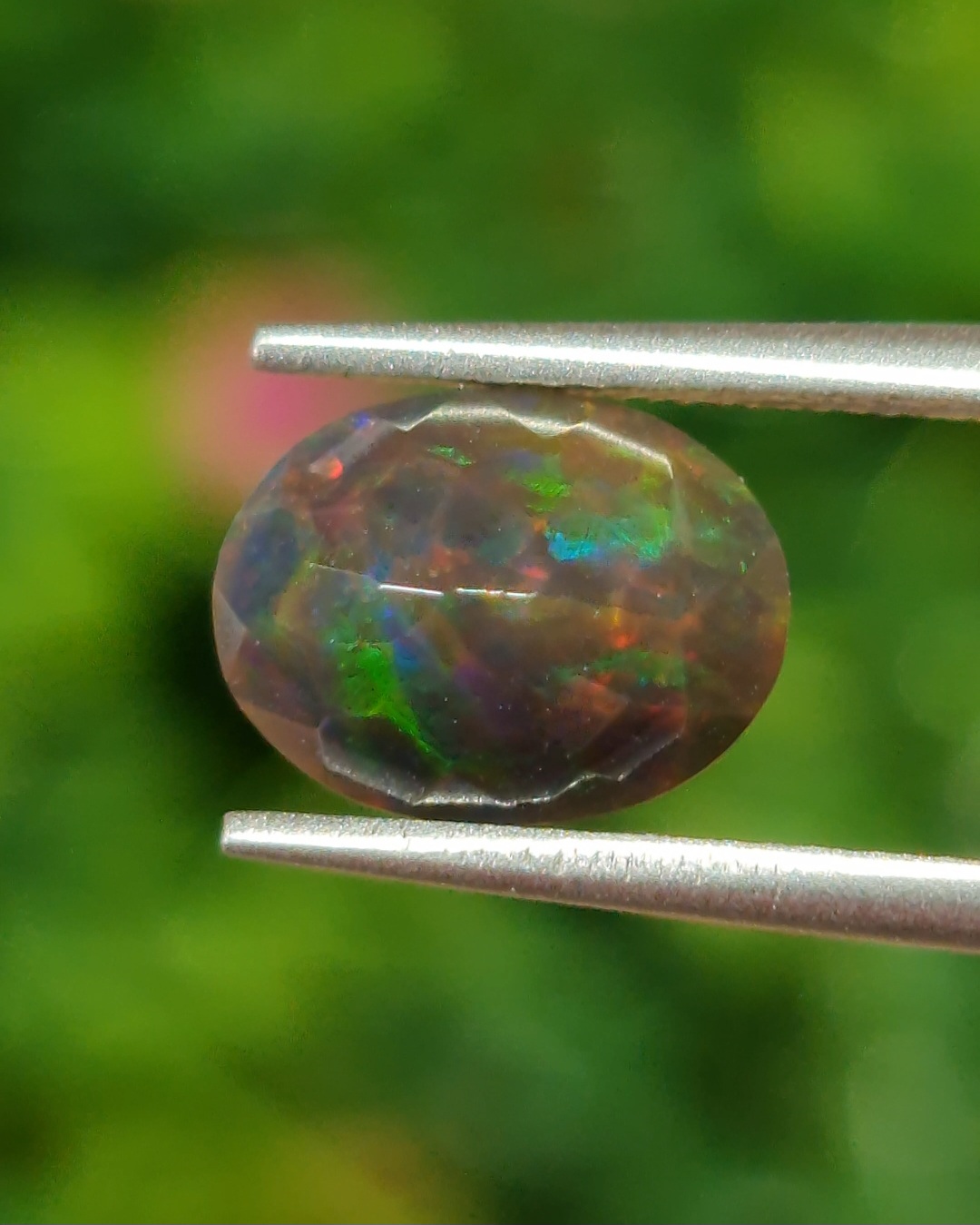 พลอย แบล็ก โอปอล Black Opal 1.46 กะรัต (Cts.) พลอยแท้ อัญมณีมงคลประจําวันเกิด เครื่องประดับพลอย