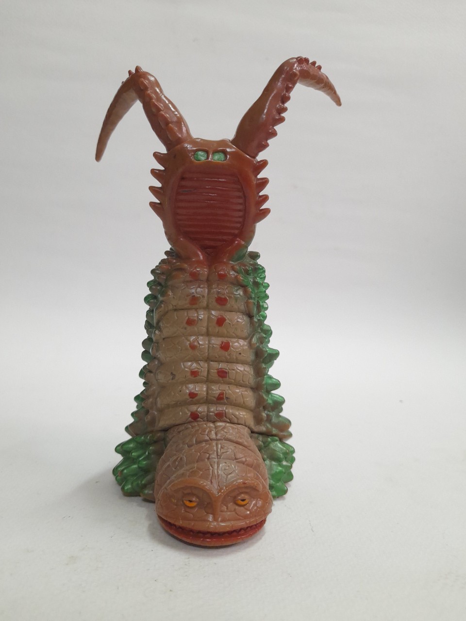 ซอฟ 6.5-7 นิ้ว สัตว์ประหลาดทวินเทล จากอุลตร้าแมนแจ๊ค มือสอง สภาพดี มีรอยบ้าง มีปั๊มใต้เท้า