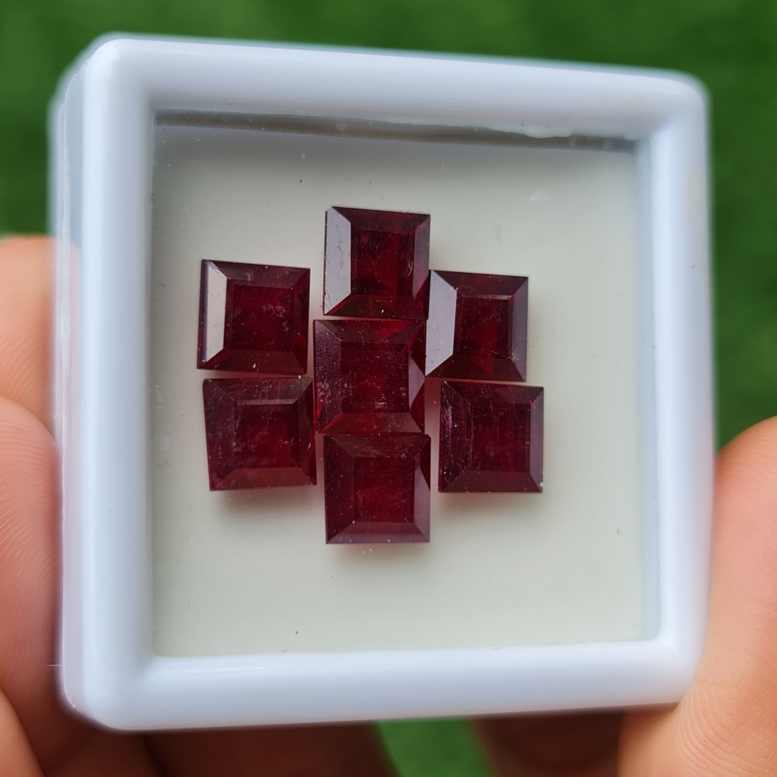 พลอย ทับทิม Ruby sapphire 7 เม็ด 18.7 กะรัต (Cts.) พลอยแท้ อัญมณีมงคลประจําวันเกิด เครื่องประดับพลอย