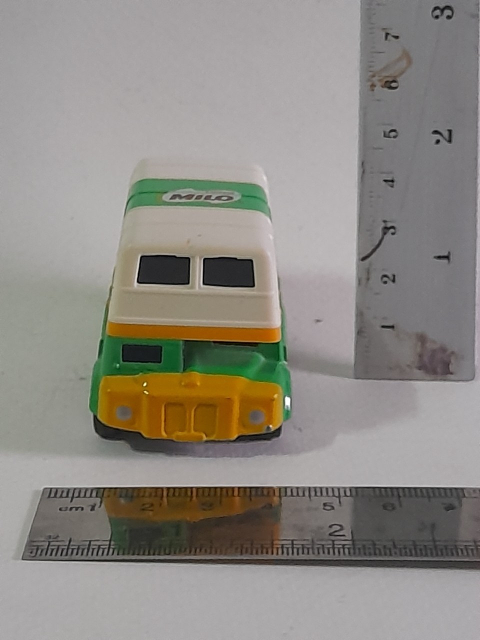 มีหลายภาพ โมเดลรถโรงเรียนไมโล ขนาดประมาณ5 ซม.