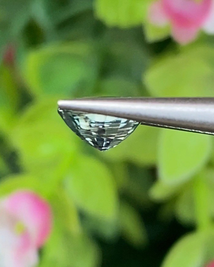 พลอย เพทาย (Zircon) 1.75 กะรัต (Cts.) พลอยแท้ อัญมณีมงคลประจําวันเกิด เครื่องประดับพลอย