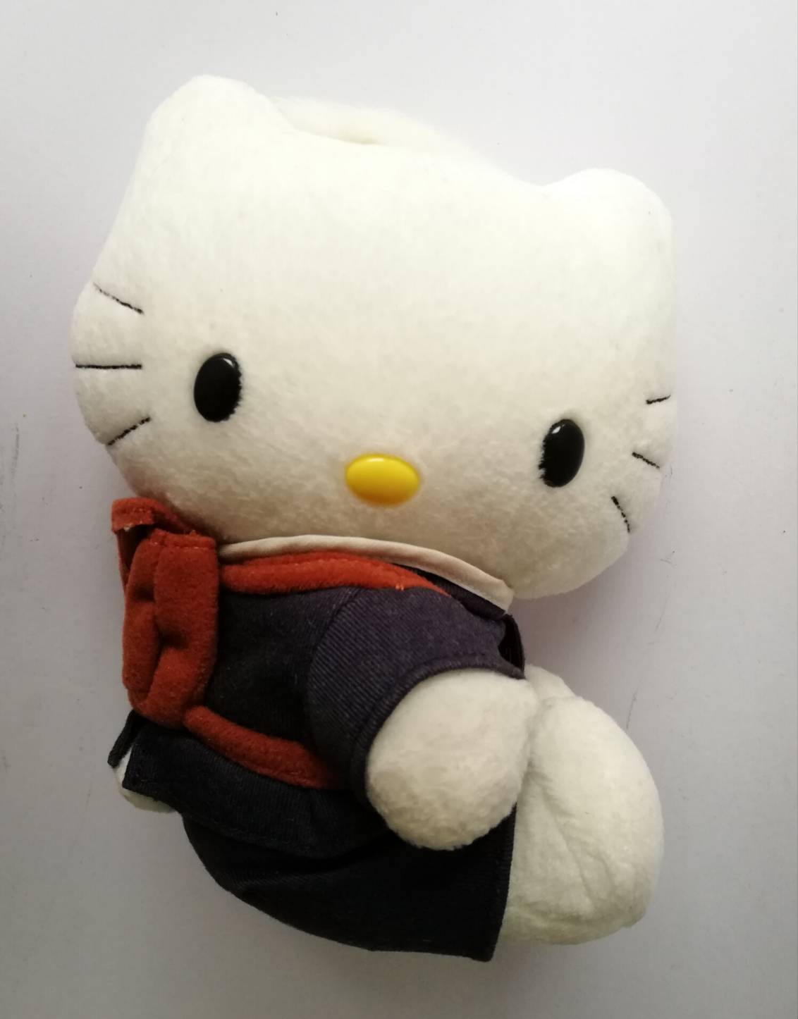 ตุ๊กตาผ้า Hello Kitty คิตตี้ผู้ชาย แดเนี่ยล Daniel ใส่ชุดนักเรียนสีน้ำเงิน ของสะสมจากแมคโดนัลด์ ประมาณ 7"