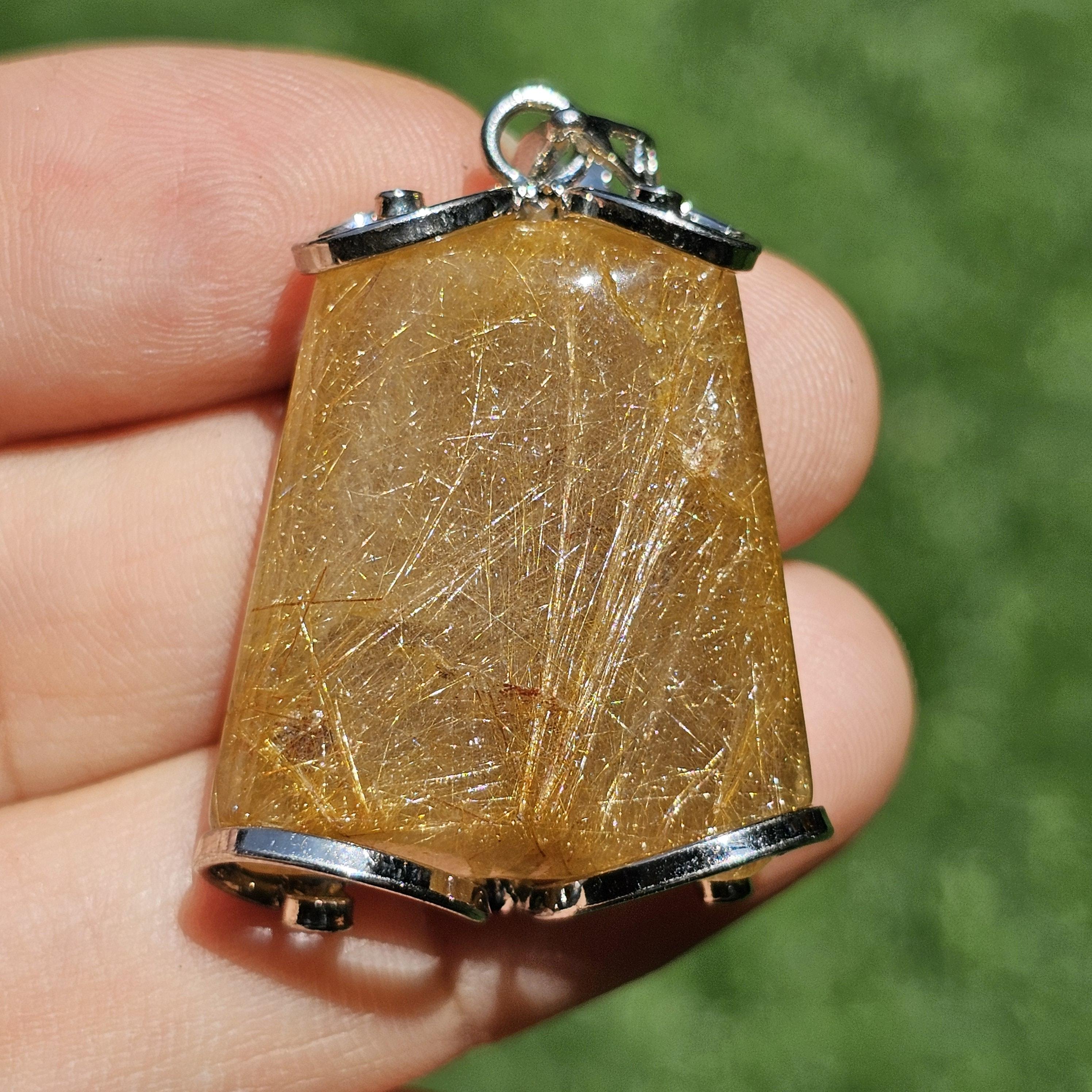 จี้ไหมทอง (Golden Rutilated Quartz) 65.25 กะรัต Cts. พลอยแท้ อัญมณีมงคลประจําวันเกิด เครื่องประดับพลอย