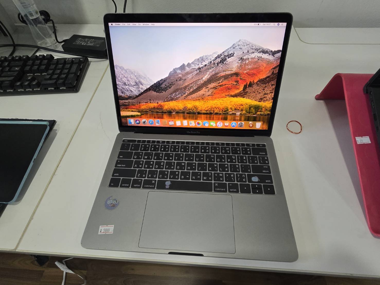 Macbook Pro 13" 2016(i5-6360U/8GB/SSD 256GB) กล้องใช้ไม่ได้ แบต 85๔ ปุ่ม s ชอบเบิ้ล