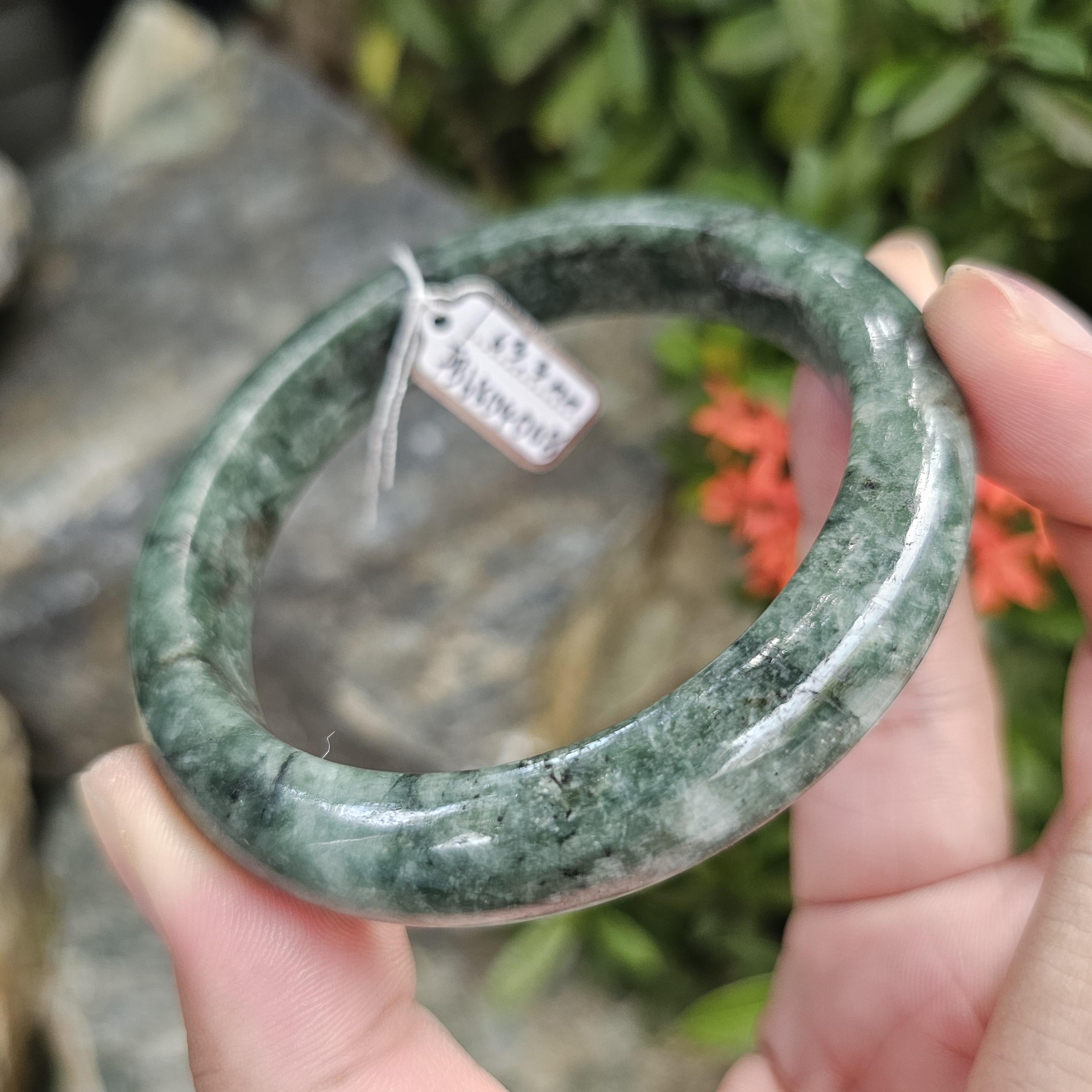 JB6804008 หยก พม่า แท้ Jade กำไลหยก 63.3 มม. (Jadeite bracelet) พม่า (Myanmar)