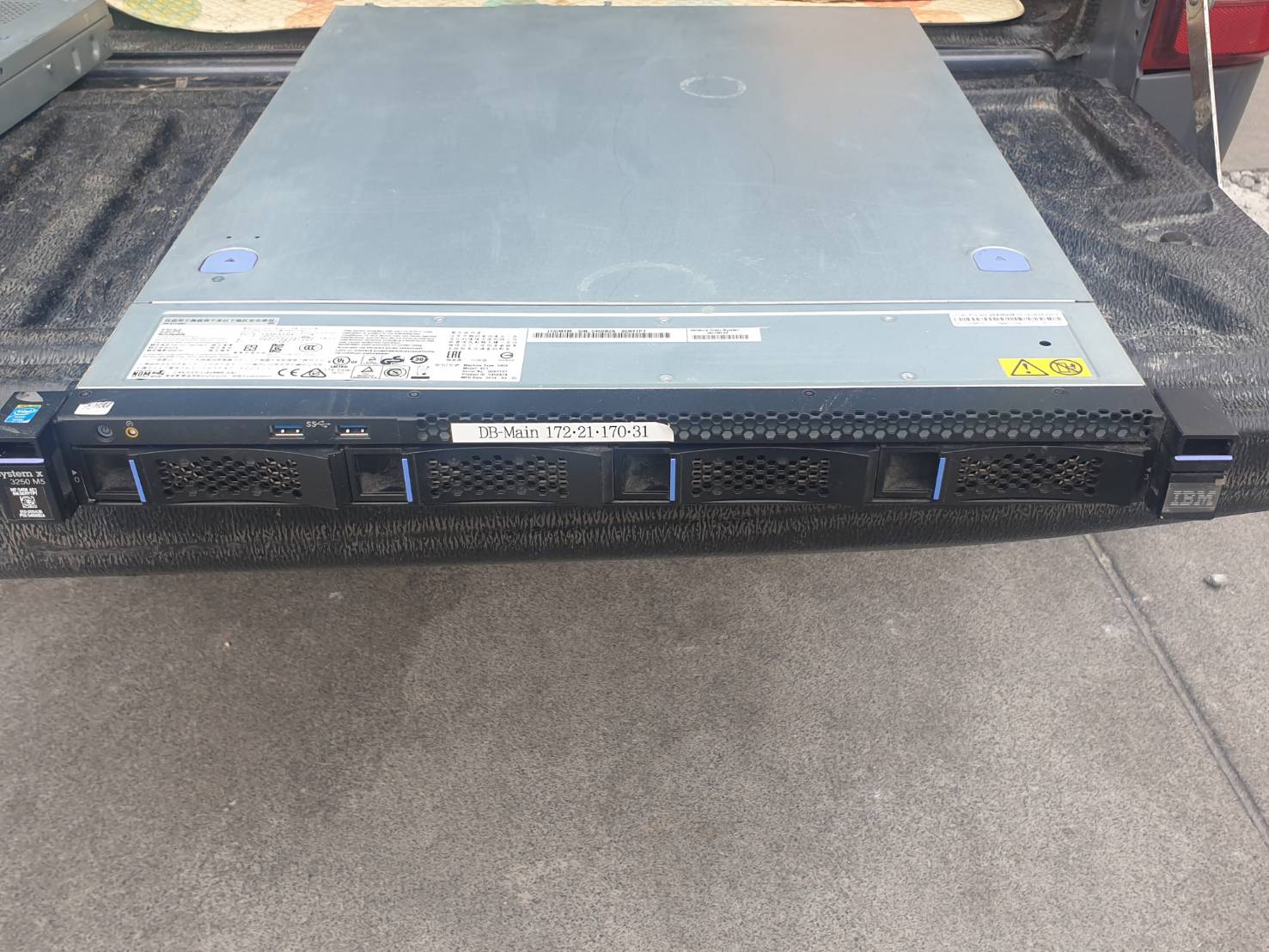 Server IBM X3250 M5 E3-1270v3 Ram 16GB HDD 1 TB x2 เซิฟเวอร์มือสองพร้อมใช้งาน