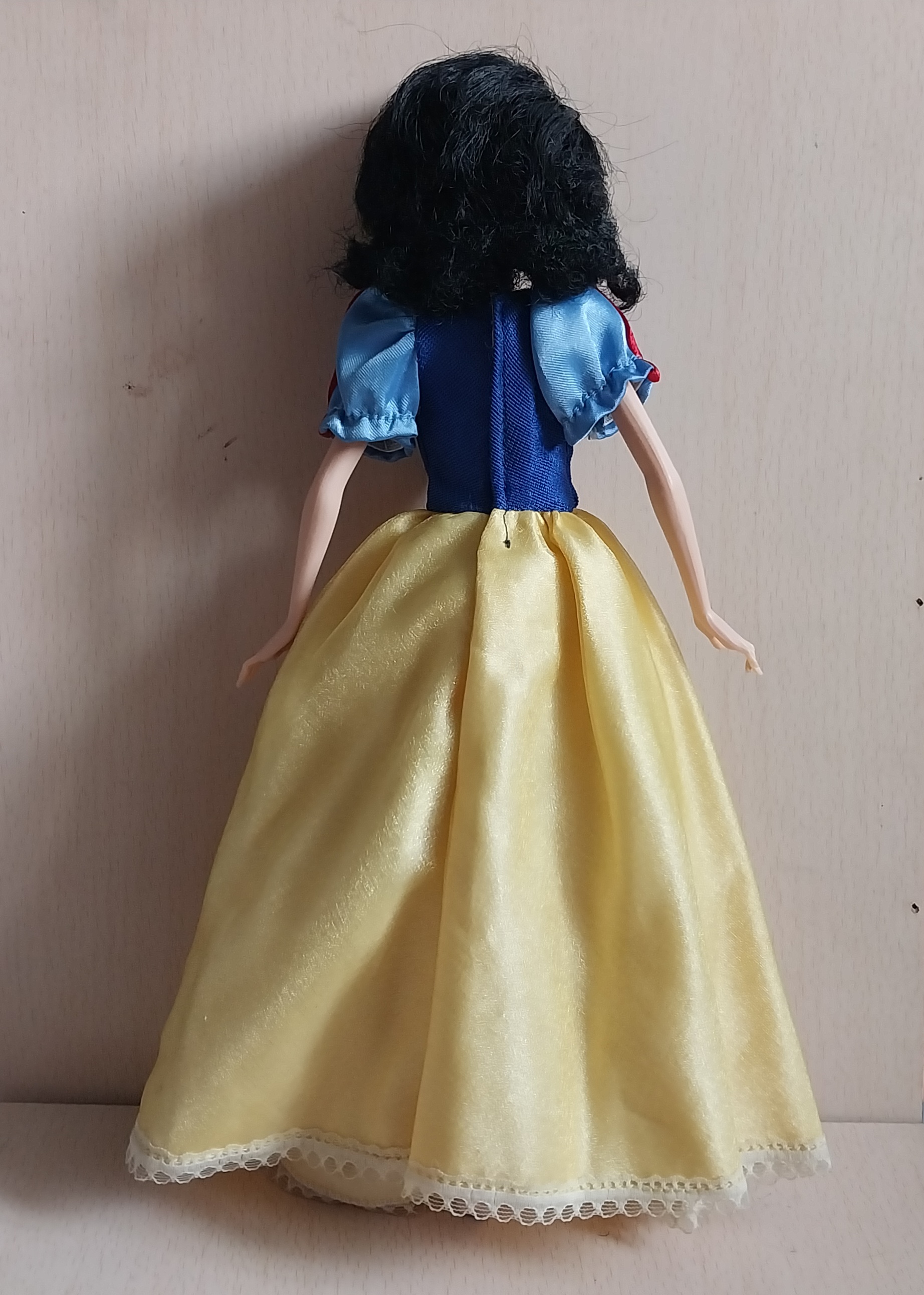 มีหลายภาพ**ซ่อมนิ้ว ตุ๊กตาเจ้าหญิงดิสนีย์ จาก ดิสนีย์สโตร์ สโนว์ไวท์ snow white ของมีตามภาพ