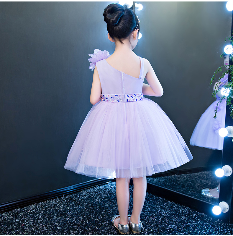 Pre-order ชุดราตรีเด็ก สีม่วง ไหล่เฉียง แต่งดอกไม้ ปักเลื่อมคาดเอว กระโปรงพองสวย ซิปหลัง