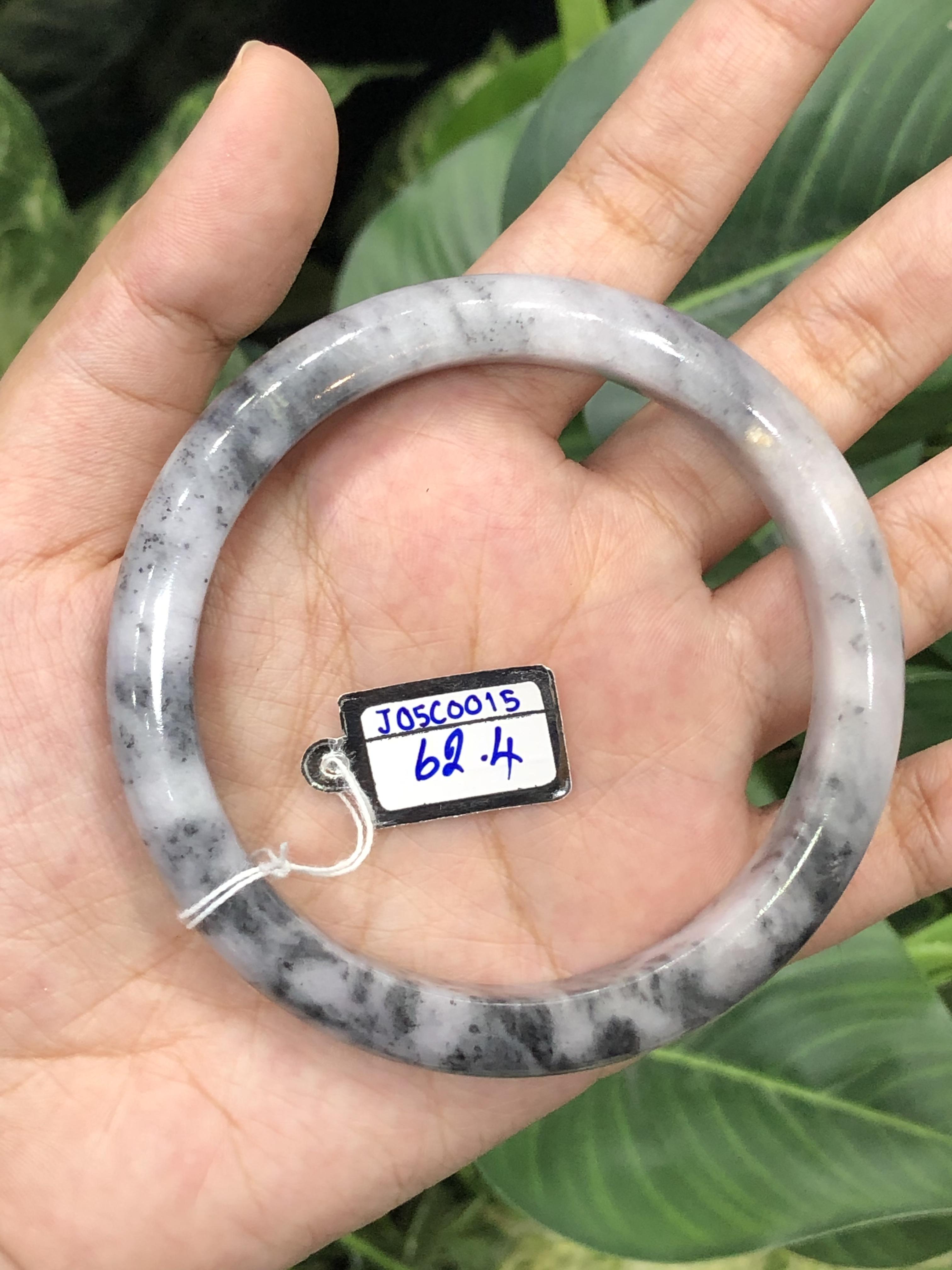 J05C0015 หยก พม่า แท้ Jade กำไลหยก 62.4 มม (Jade bracelet) พม่า (Myanmar)