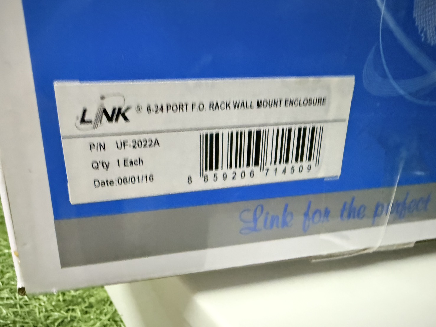 ตู้เก็บสายไฟเบอร์ออฟติก Link 6-24 Port F.O.Rack Wall Mount Enclosure (UF-2022A) ของใหม่ แกะถ่ายรูป