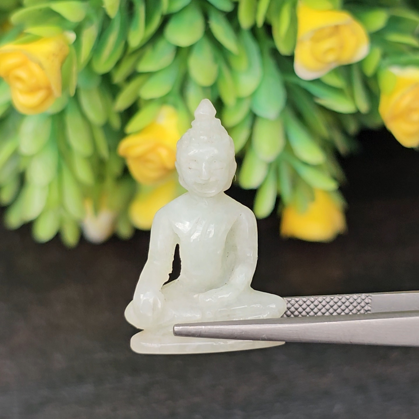 หยก แกะสลัก รูป พระ (Burmese jadeite) 16.84 กะรัต (cts.) หยก พม่า แท้