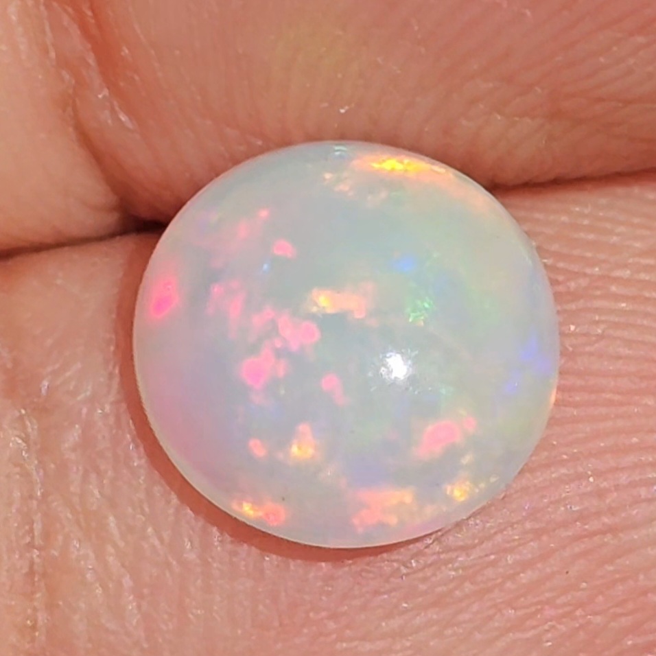 พลอย ไวท์ โอปอล White Opal 1.45 กะรัต (Cts.) พลอยแท้ อัญมณีมงคลประจําวันเกิด เครื่องประดับพลอย