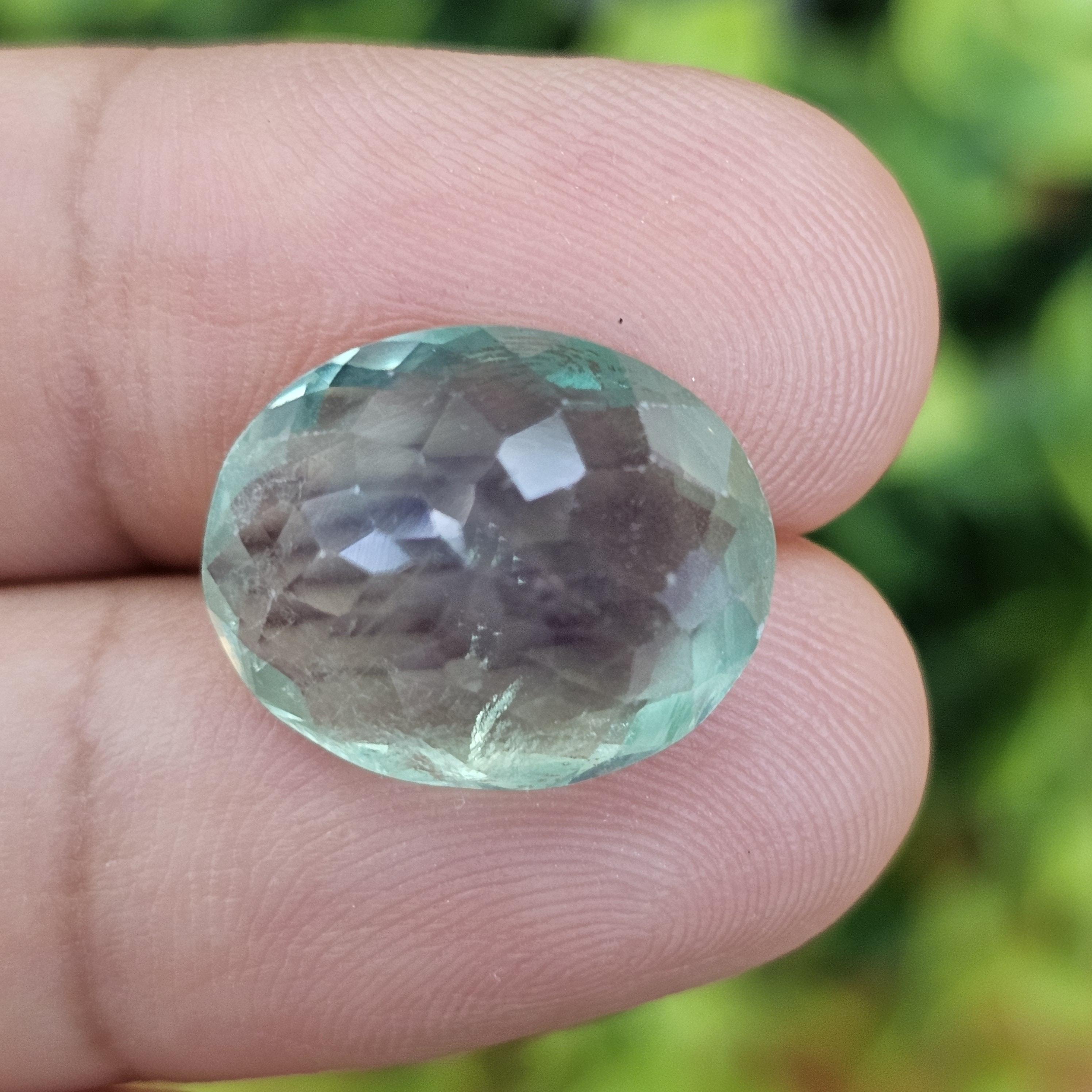 พลอย ฟลูออไรด์ (Fluorite) 13.18 กะรัต (Cts.) พลอยแท้ อัญมณีมงคลประจําวันเกิด เครื่องประดับพลอย