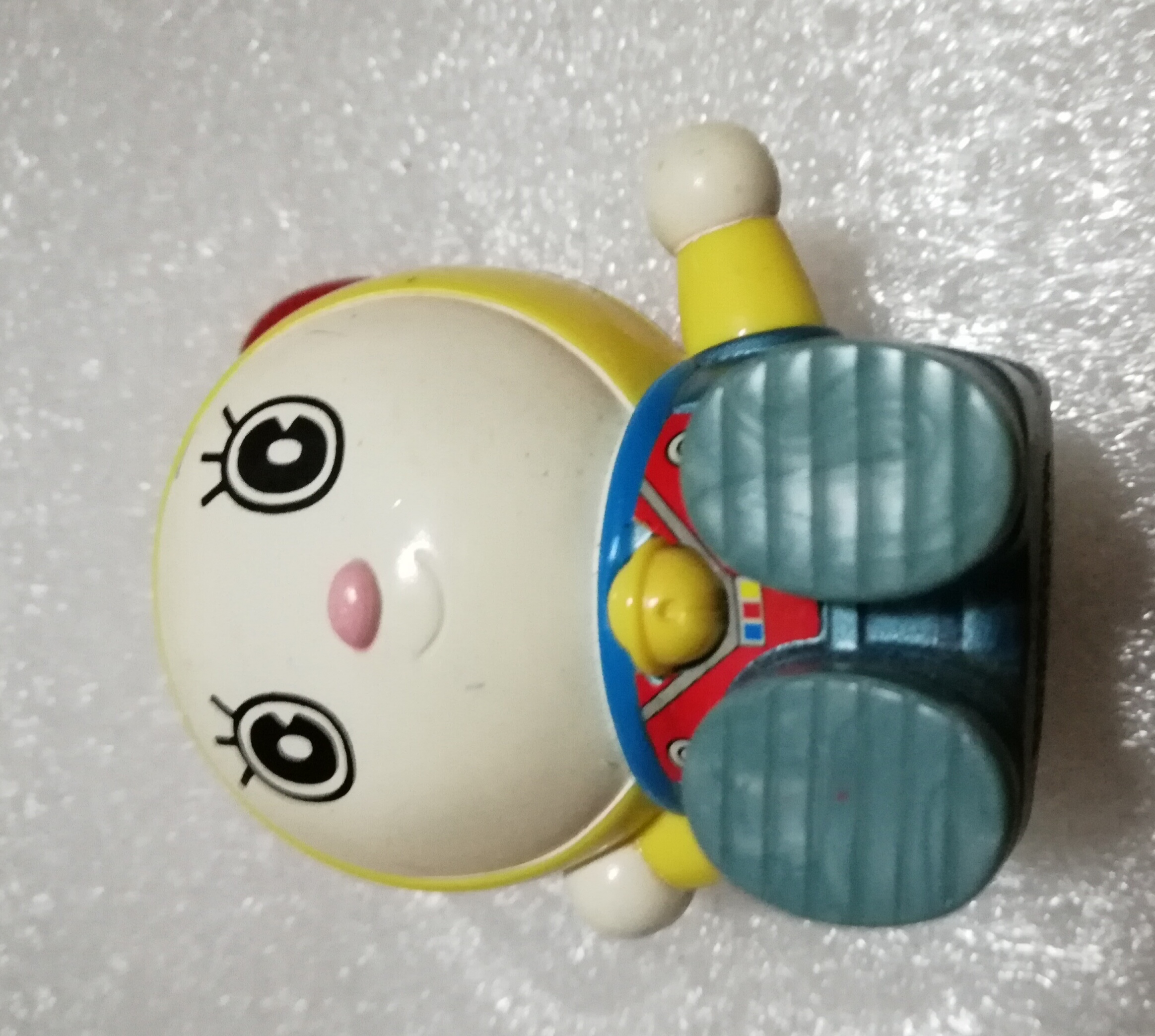 ของสะสม โดเรมี่ใส่ชุดอวกาศ Dorami ของสะสมจาก แมคโดนัลด์ปี 2009 **มีสวิชท์ แต่ไม่เช็คระบย