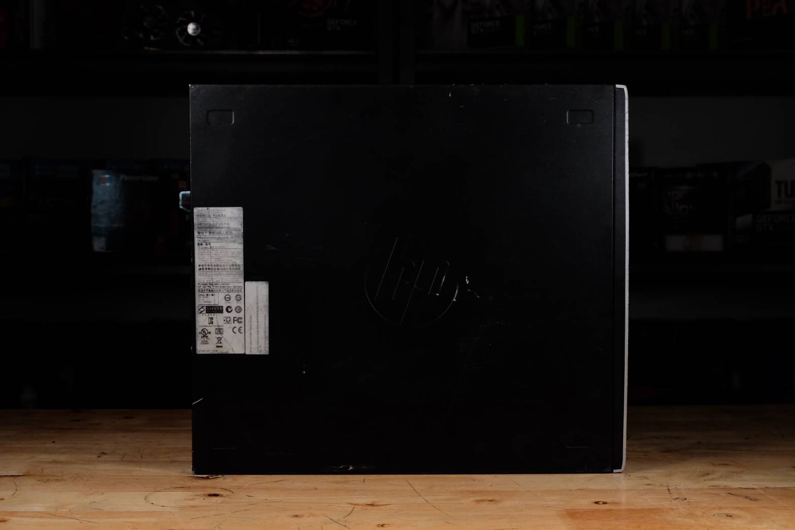 HP Compaq 8200 SFF คอมพิวเตอร์แบบตั้งโต๊ะ