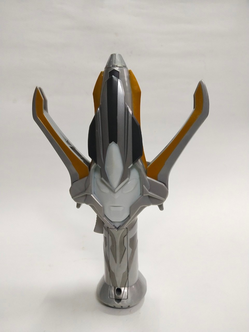 อุปกรณ์แปลงร่าง อุลตร้าแมนกิงกะ กิงกะสปาร์ค มือสอง มีแสงมีเสียง***ไม่มีฝาถ่านด้านหลัง