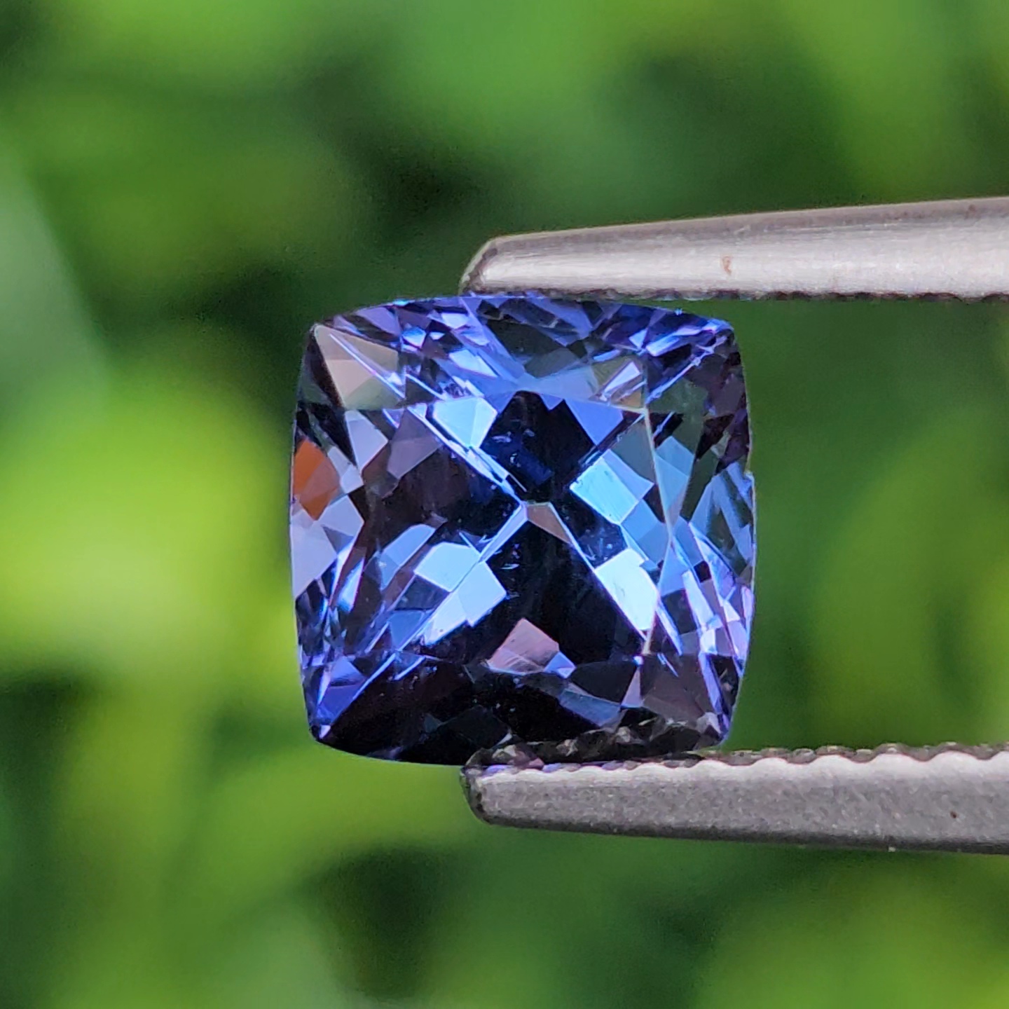 พลอย แทนซาไนท์ Tanzanite 1.60 กะรัต (Cts) พลอยแท้ อัญมณีมงคลประจําวันเกิด เครื่องประดับพลอย