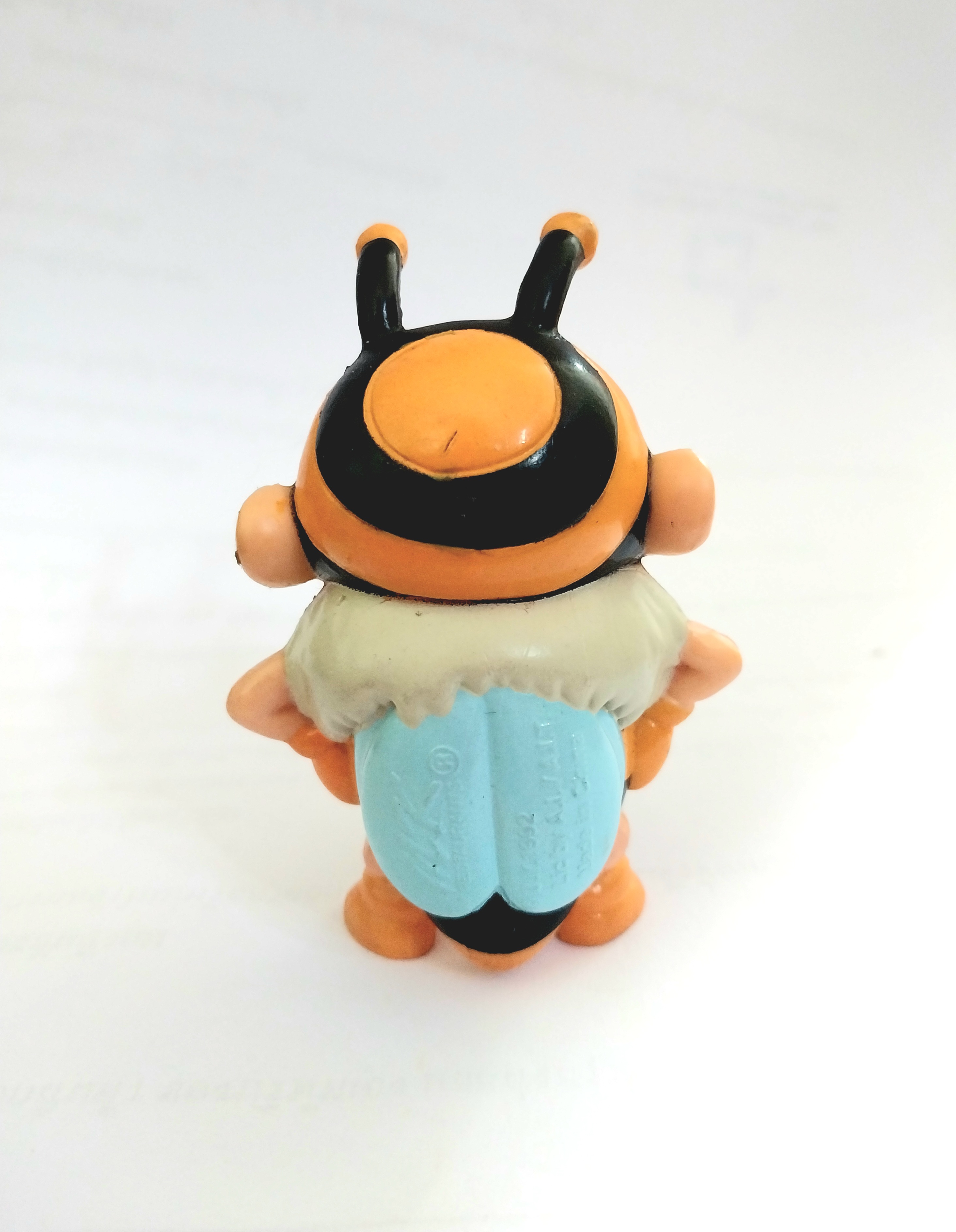 ตุ่นยางตัน ชินจังชุดผึ้ง พรีเมี่ยมแถม จากMKสุกี้ **มีตำหนิ โปรดดูทุกภาพ