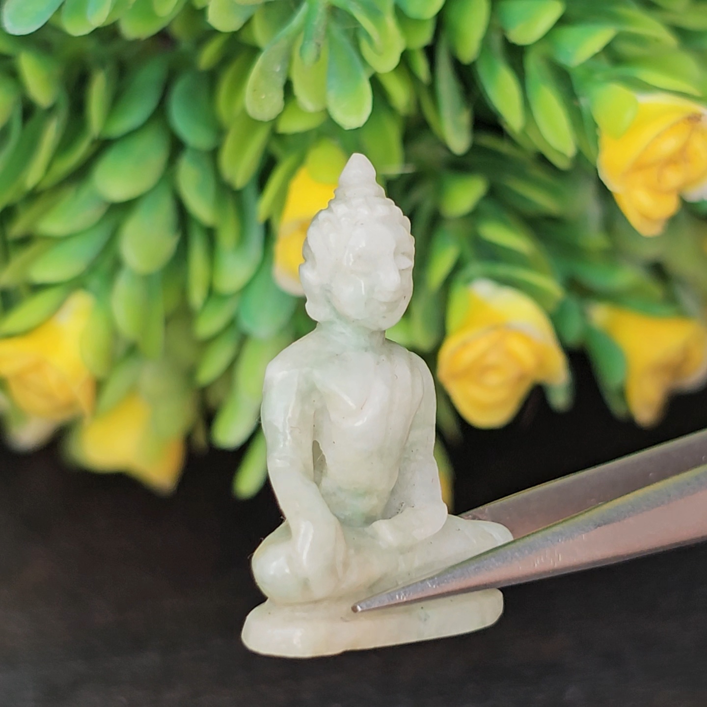 หยก แกะสลัก รูป พระ (Burmese jadeite) 22.9 กะรัต (cts.) หยก พม่า แท้